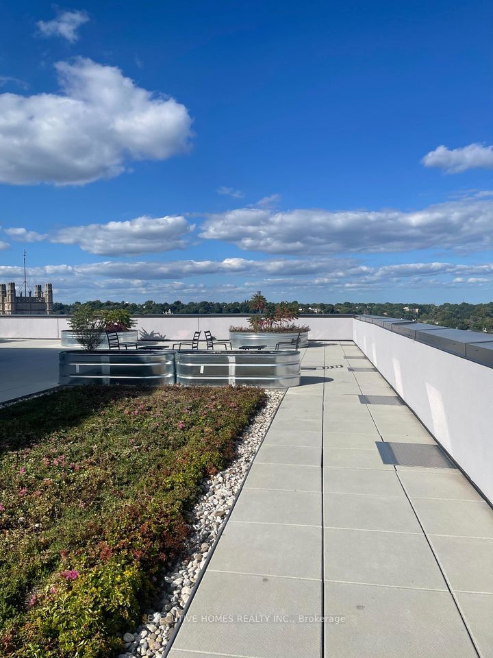 1 Wellington Street 611 Property Photo 5