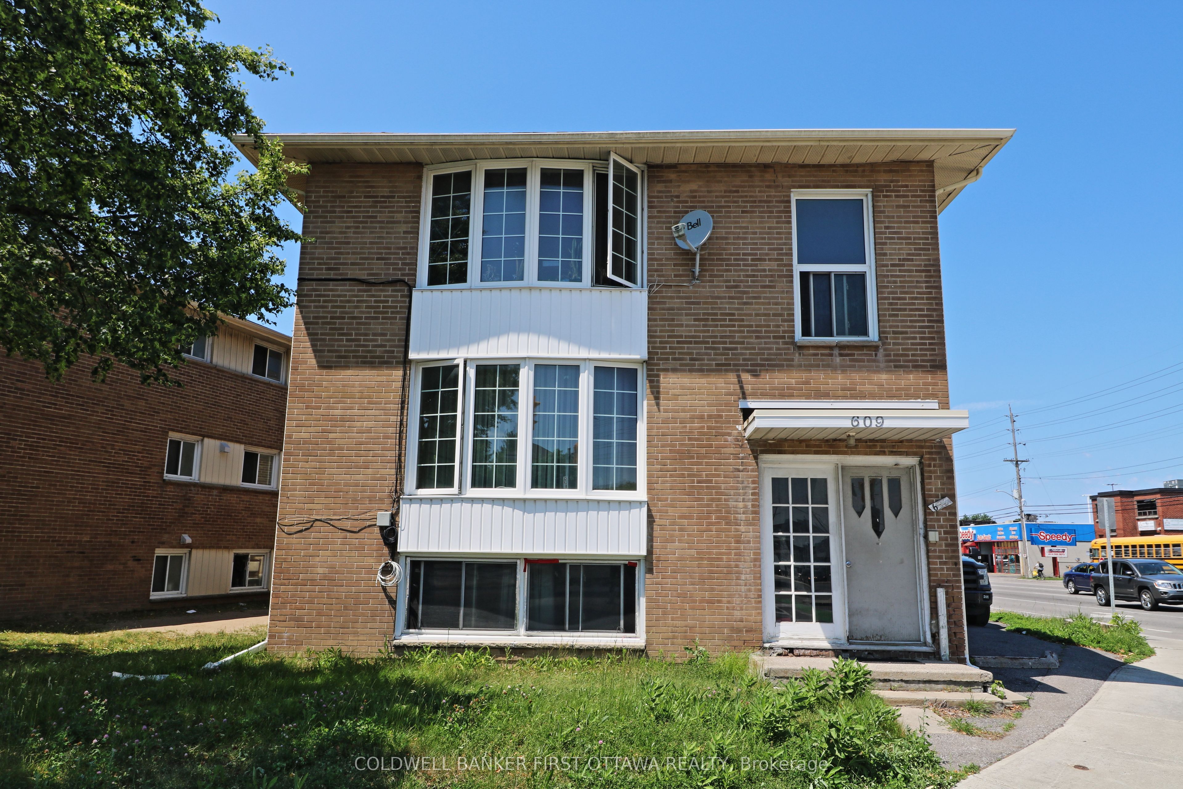 609 Donald Street Property Photo 1
