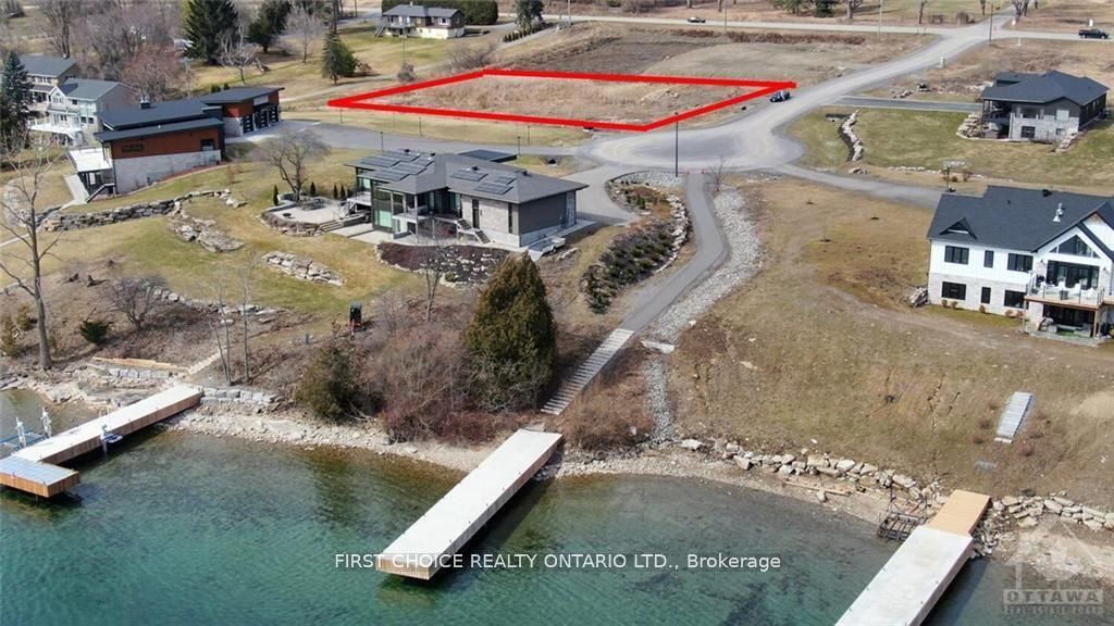 4 Shoreside Way Property Photo 1