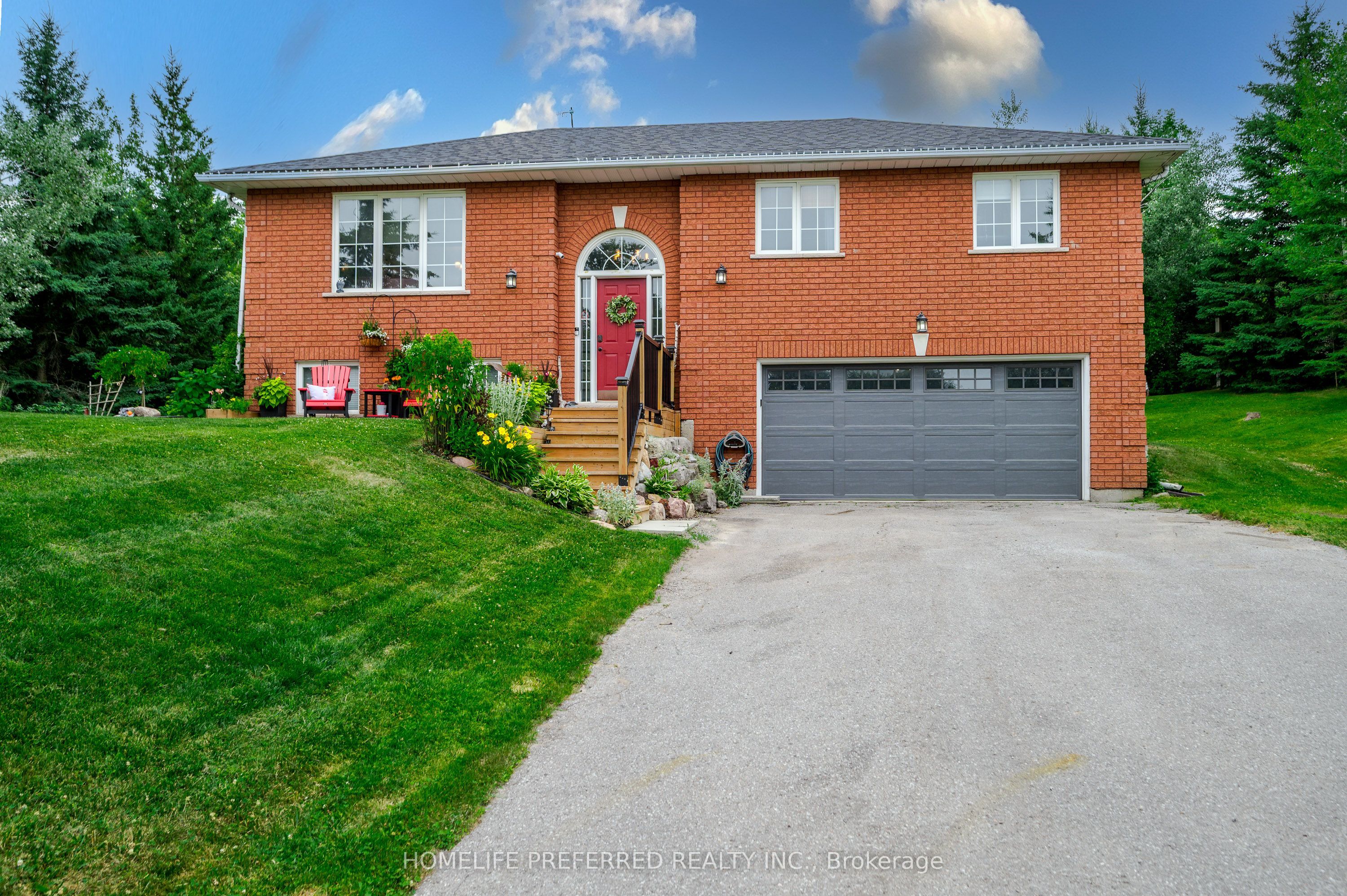 2403 Kennedy Drive Property Photo 1