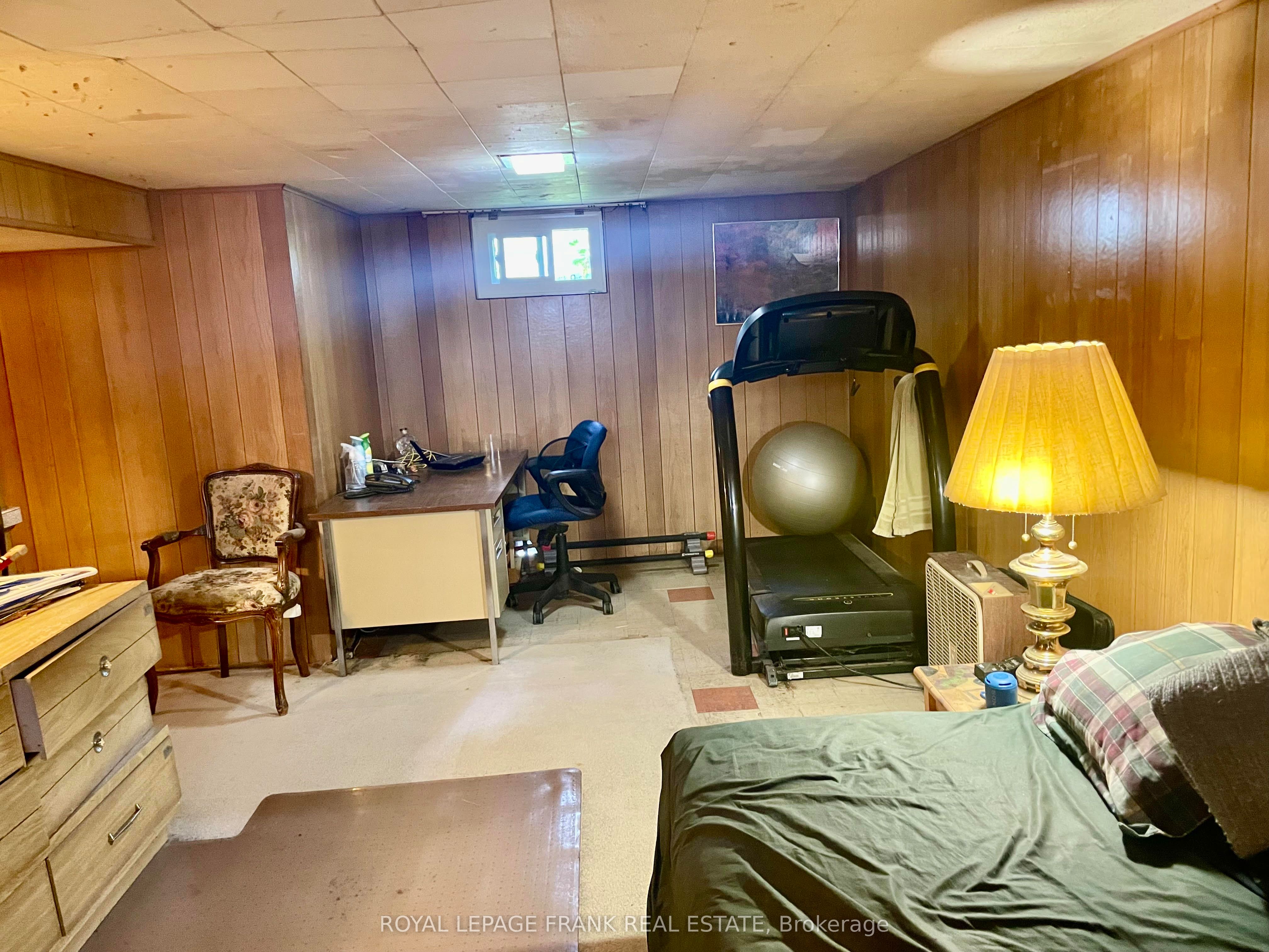 541 Mckellar Street Property Photo 13