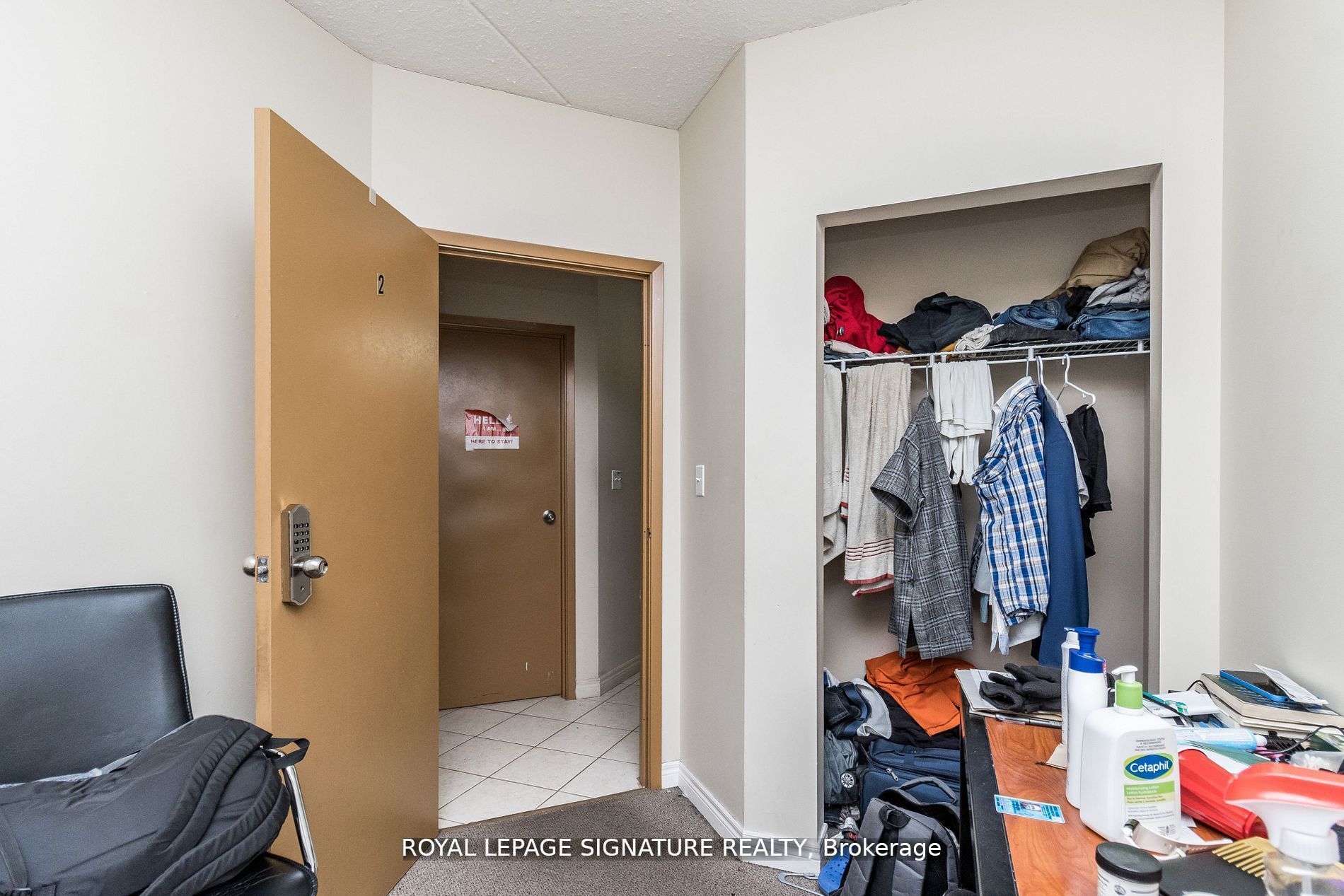 253 Lester Street 101 Property Photo 19