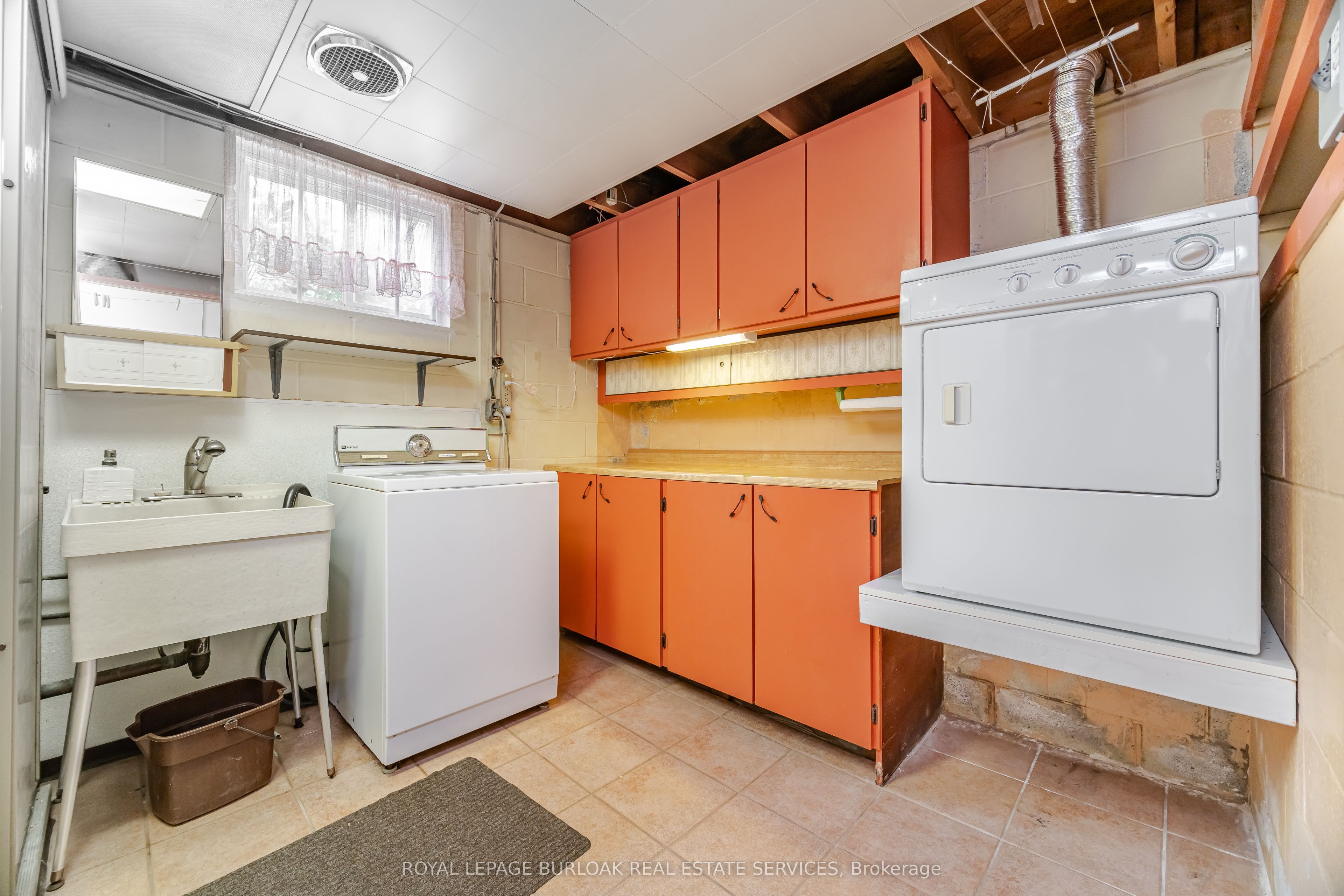 121 Manning Avenue Property Photo 41