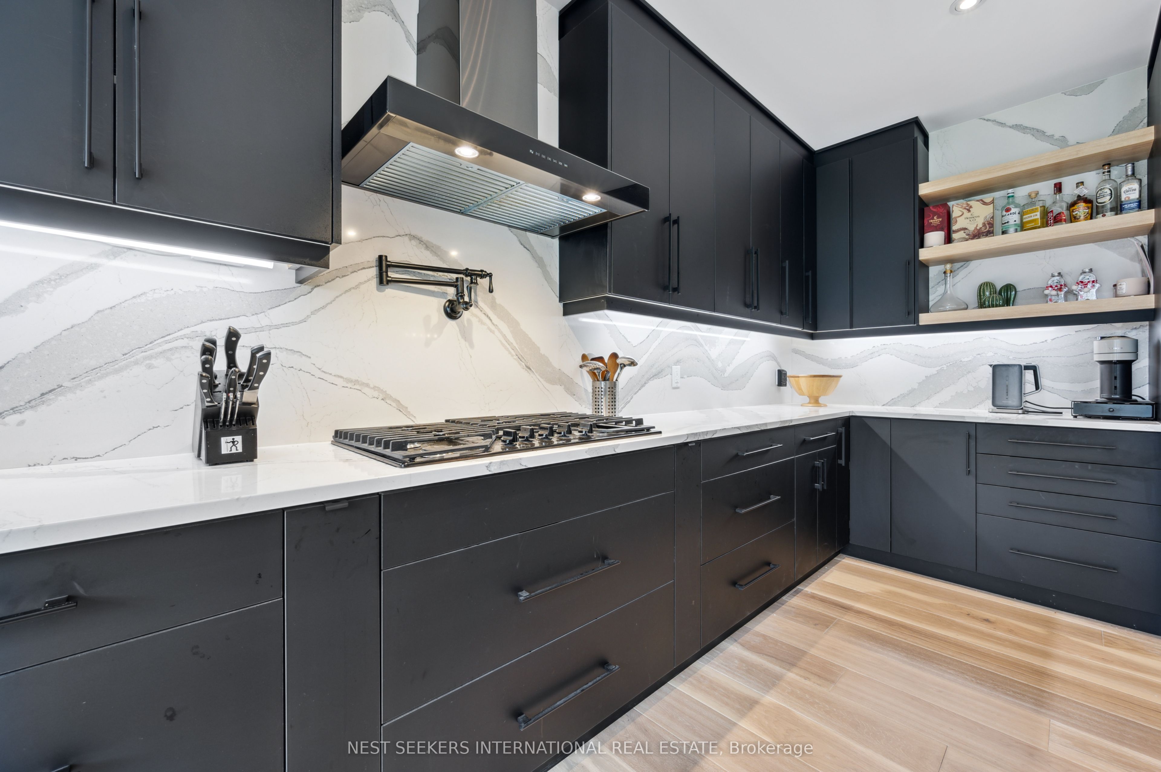 166 Shaded Creek Drive Property Photo 5