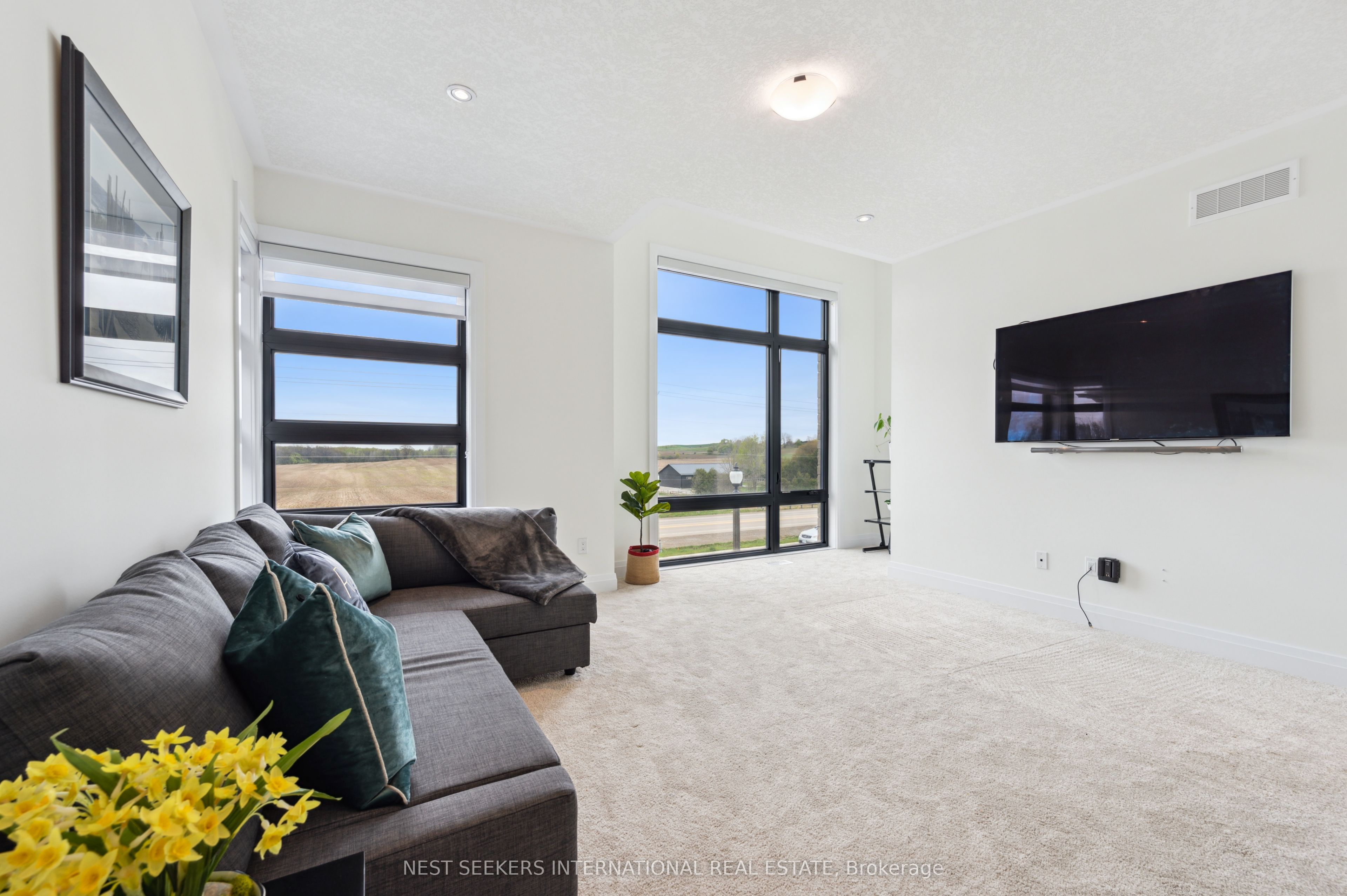 166 Shaded Creek Drive Property Photo 12