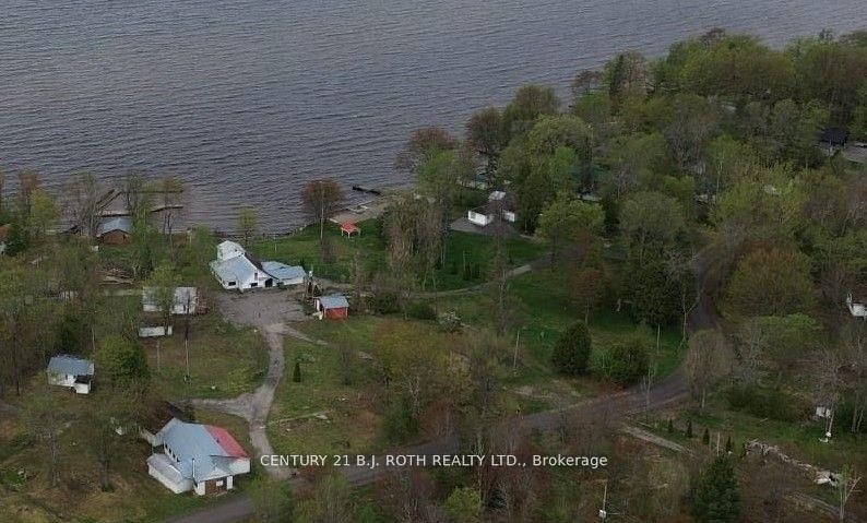 270 Pierre Road Property Photo 3