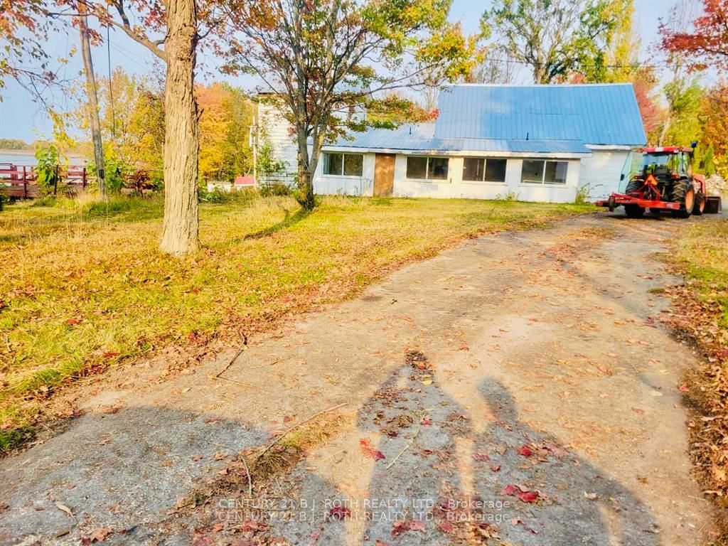 270 Pierre Road Property Photo 9