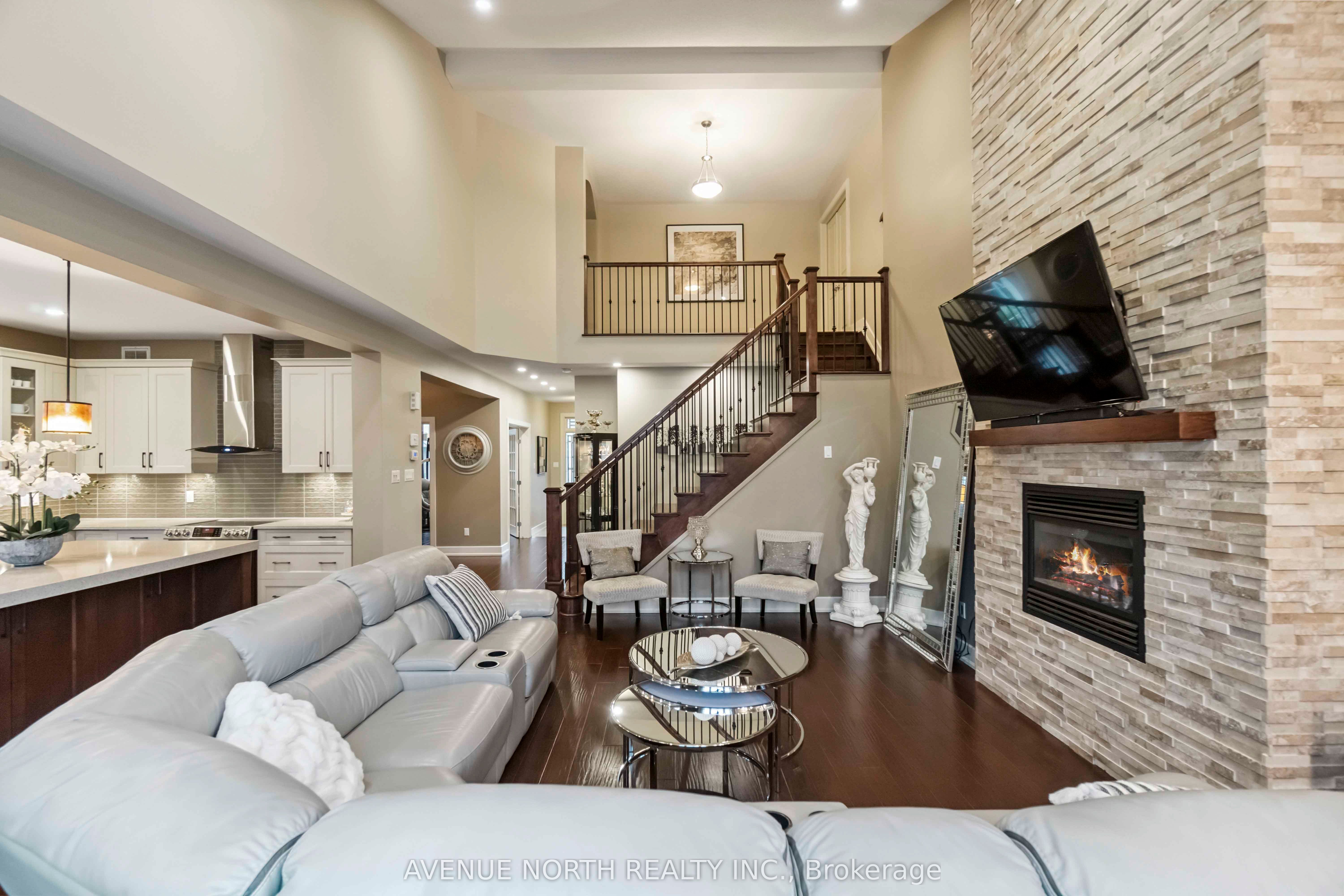 718 Bunchberry Way Property Photo 14