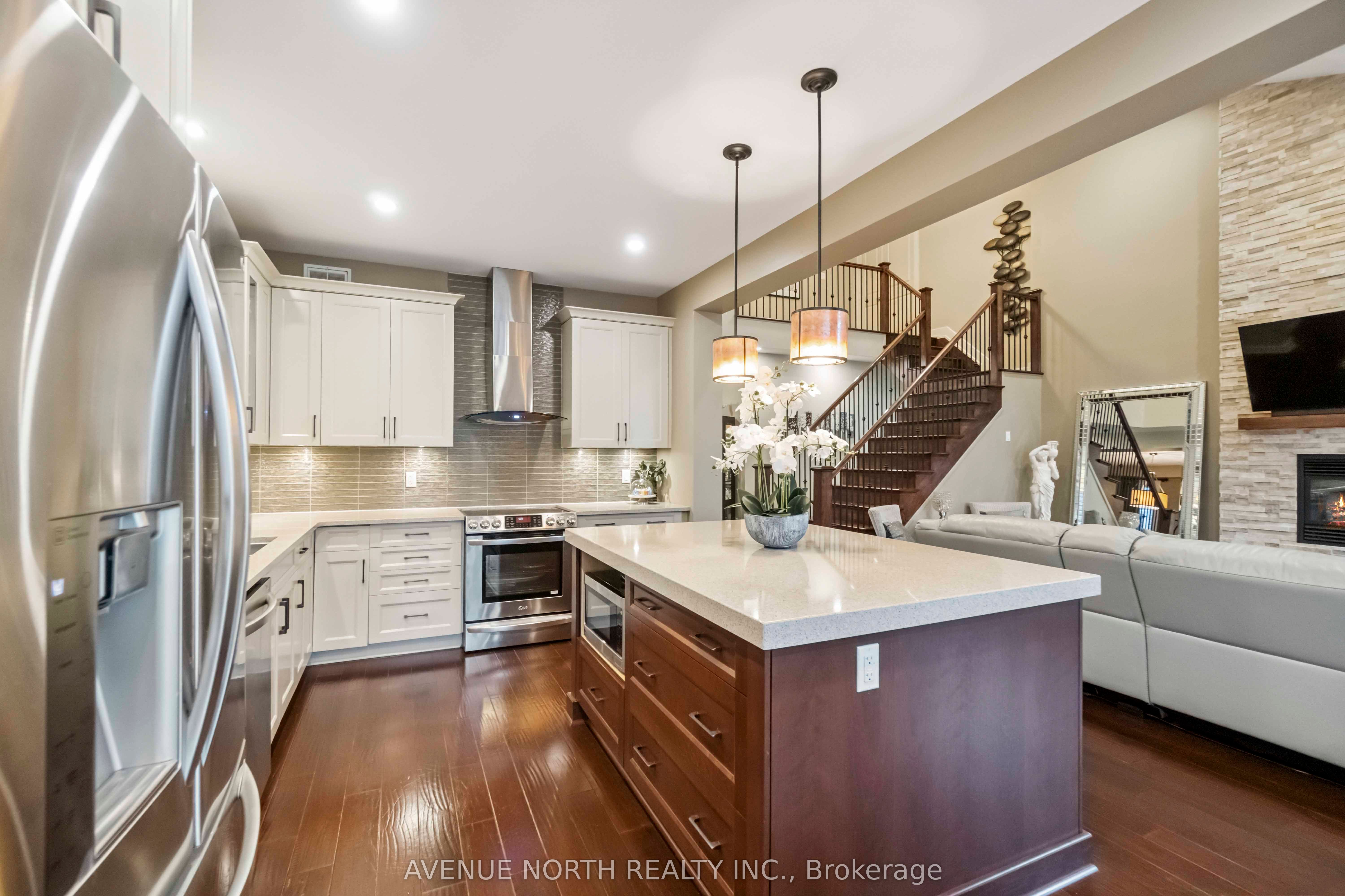 718 Bunchberry Way Property Photo 16