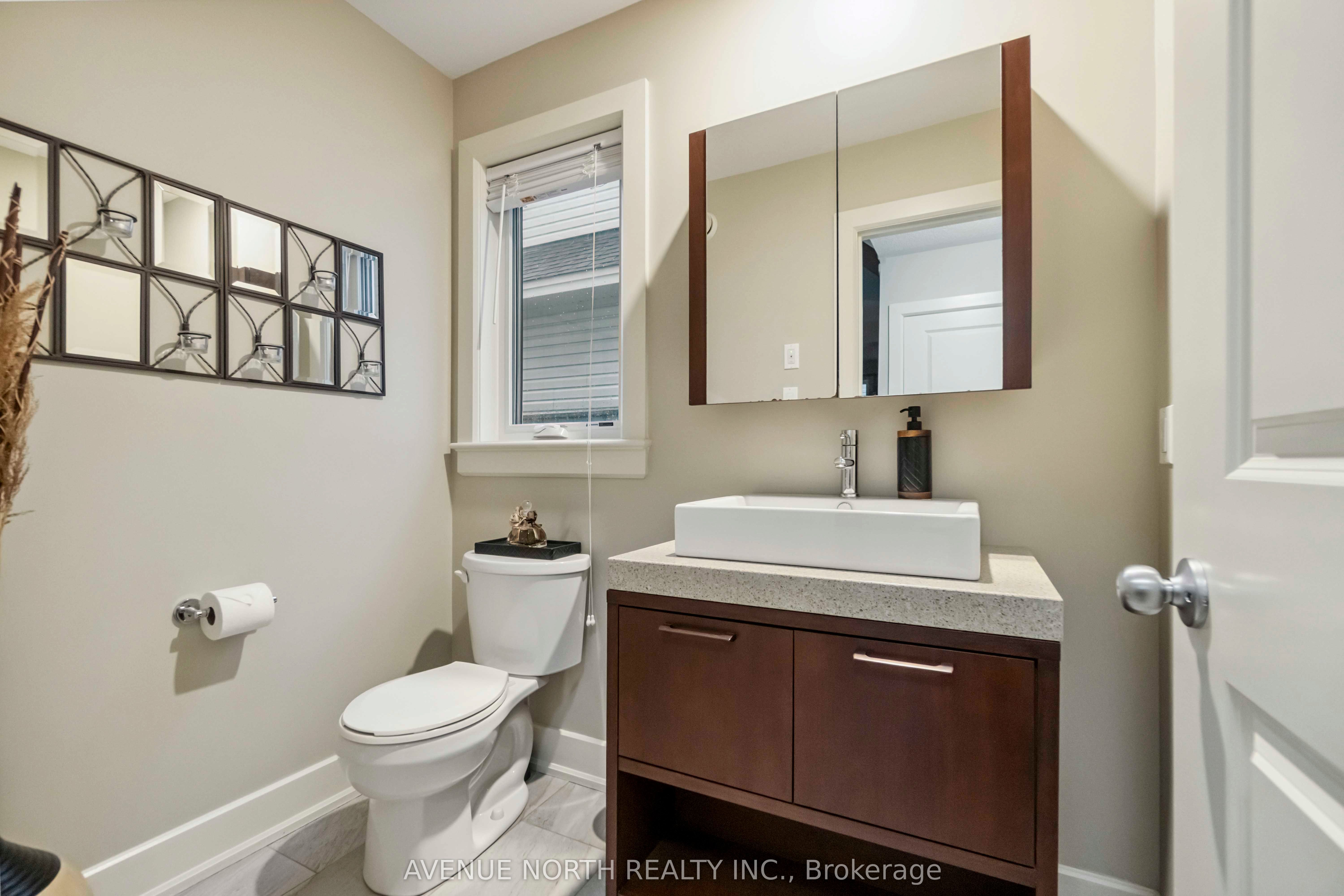 718 Bunchberry Way Property Photo 18
