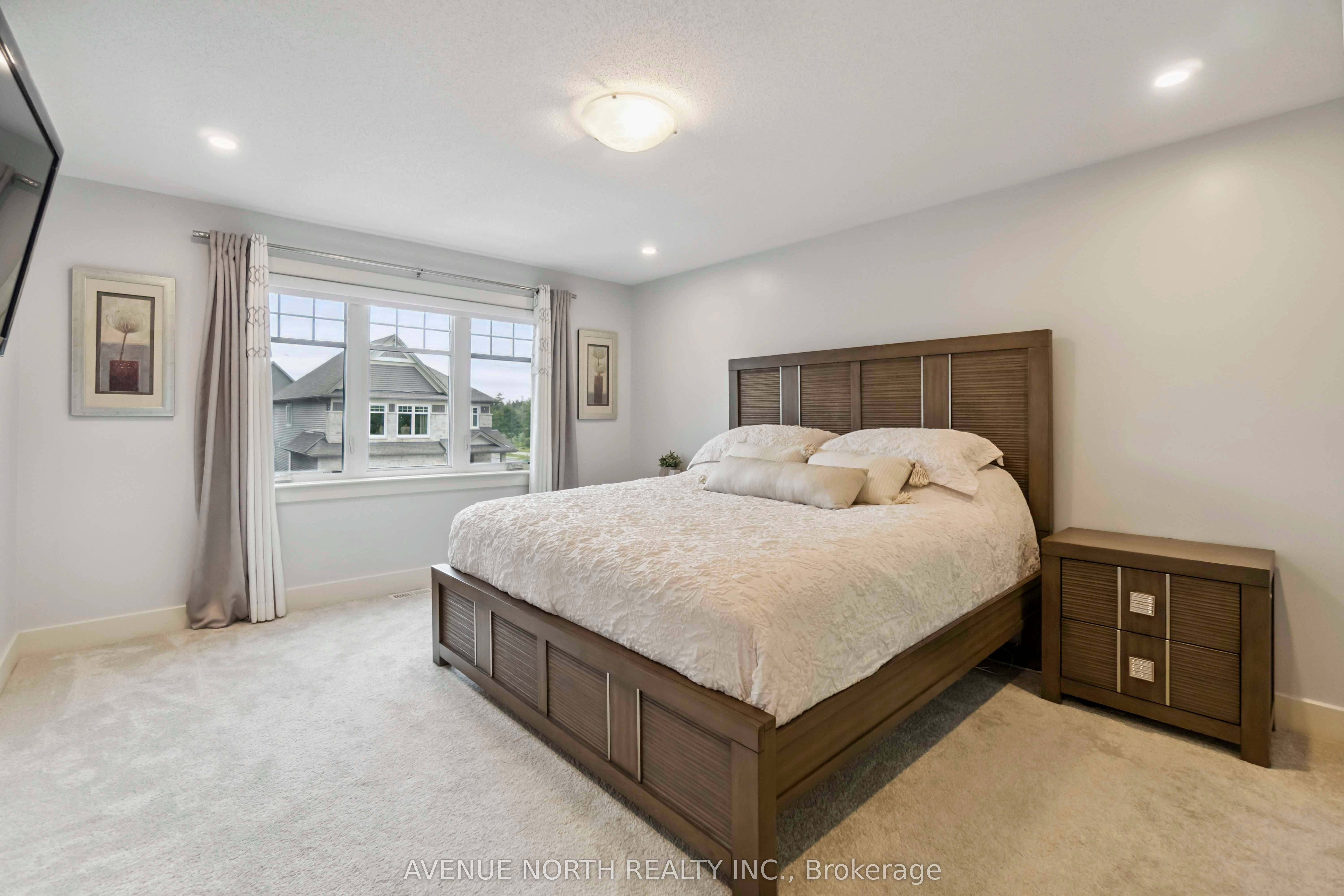 718 Bunchberry Way Property Photo 22