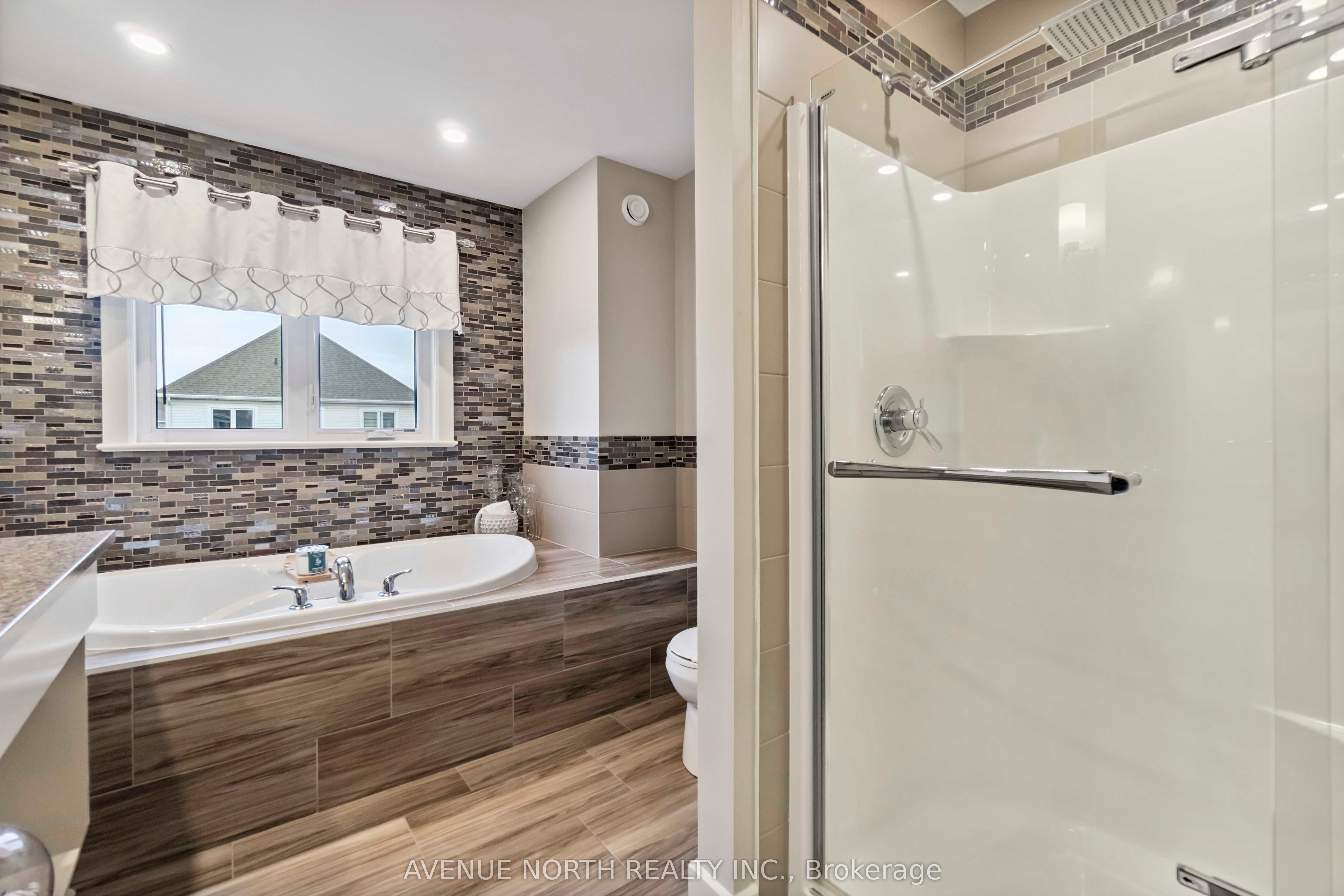 718 Bunchberry Way Property Photo 26