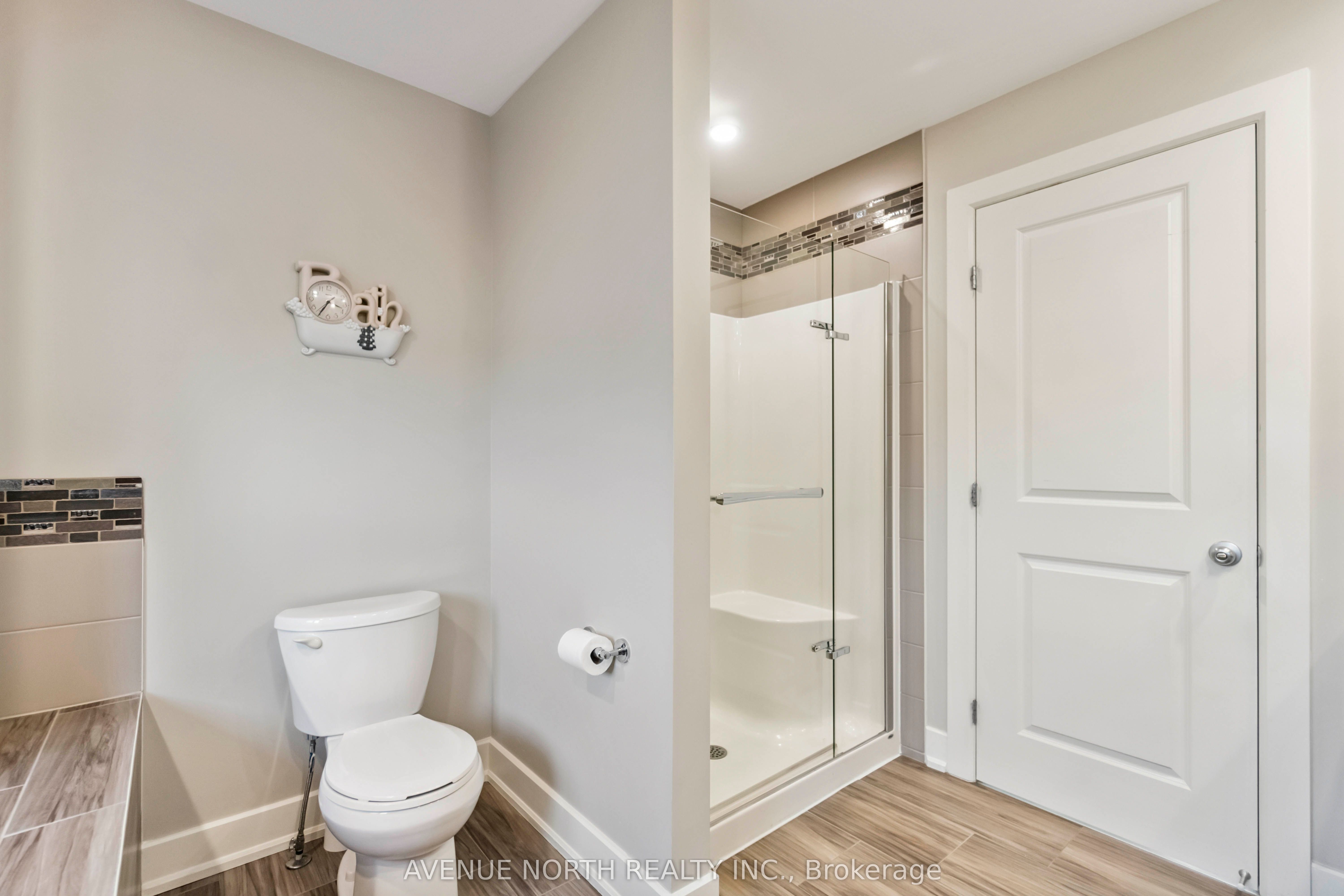 718 Bunchberry Way Property Photo 27