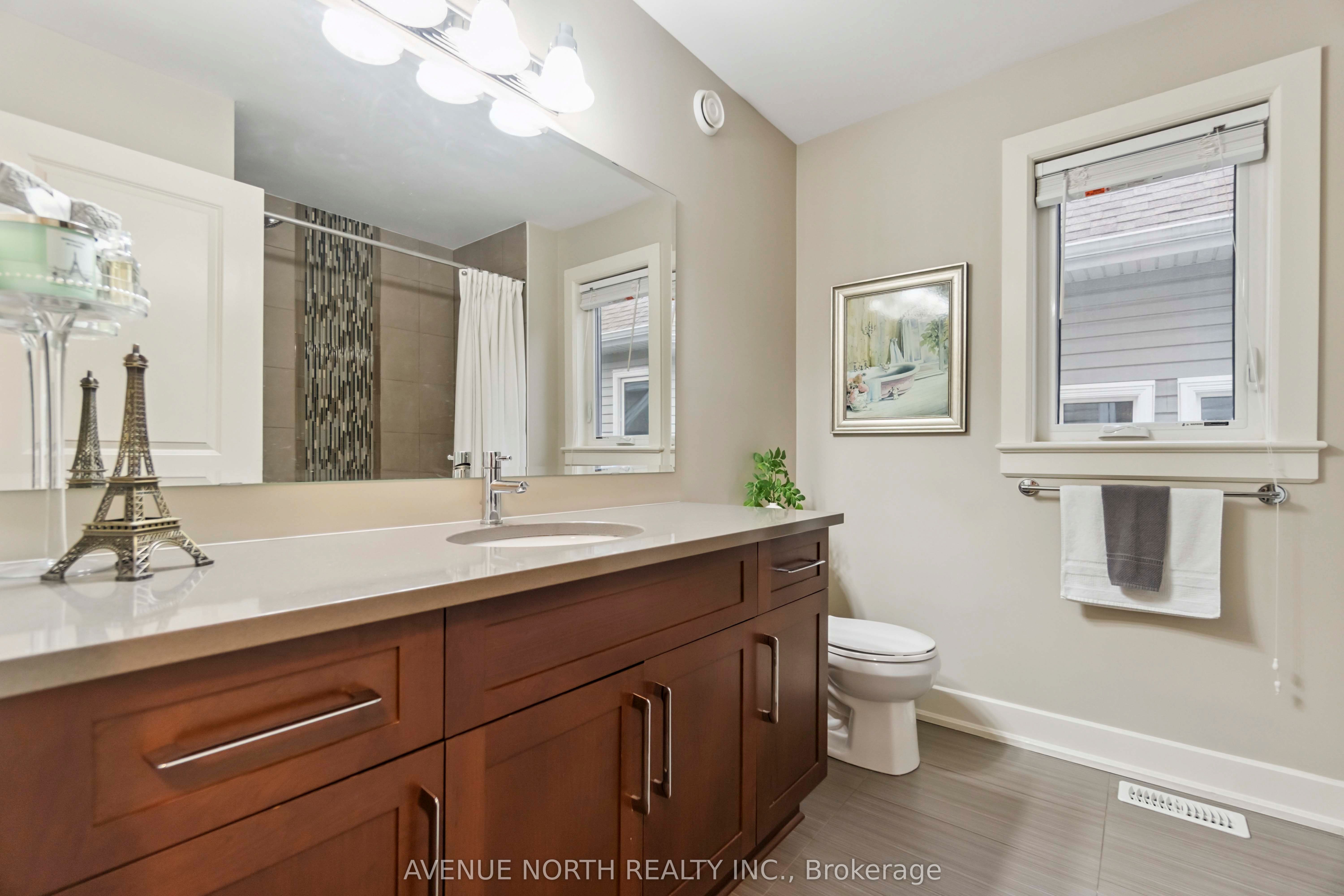 718 Bunchberry Way Property Photo 33