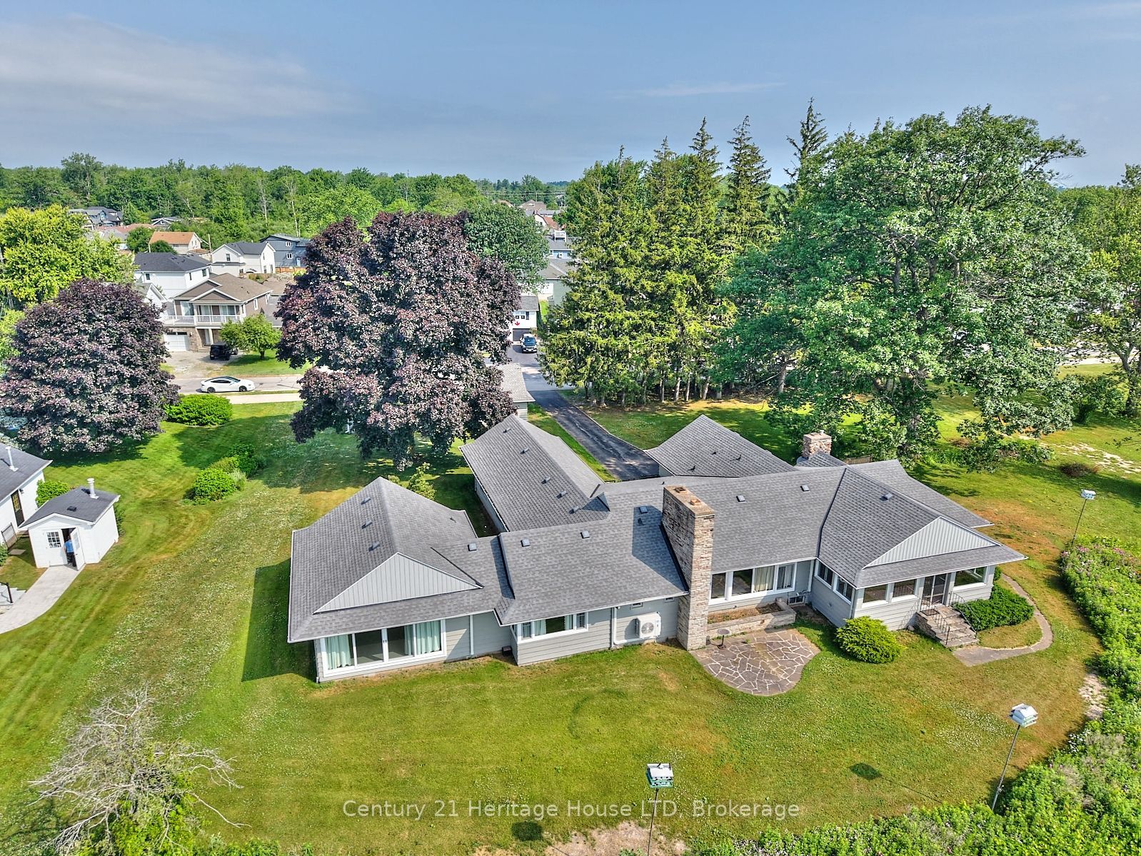 631 Lakeshore Road Property Photo 1