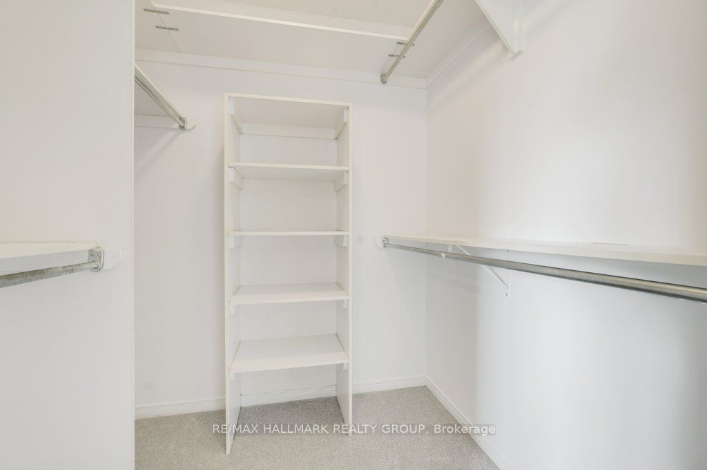 1429 Lynx Crescent Property Photo 24