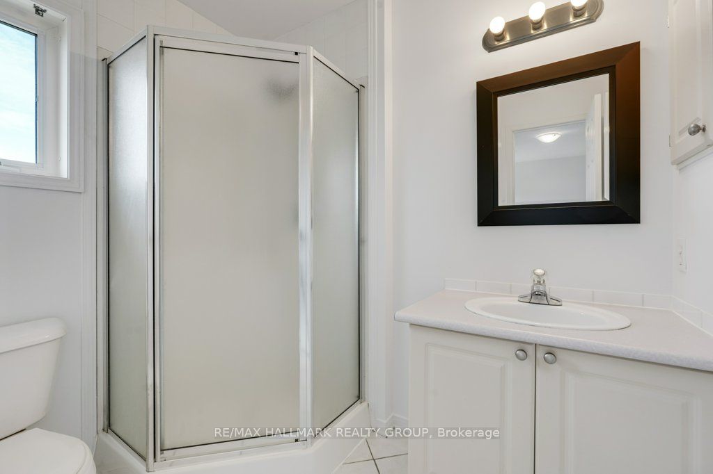 1429 Lynx Crescent Property Photo 25