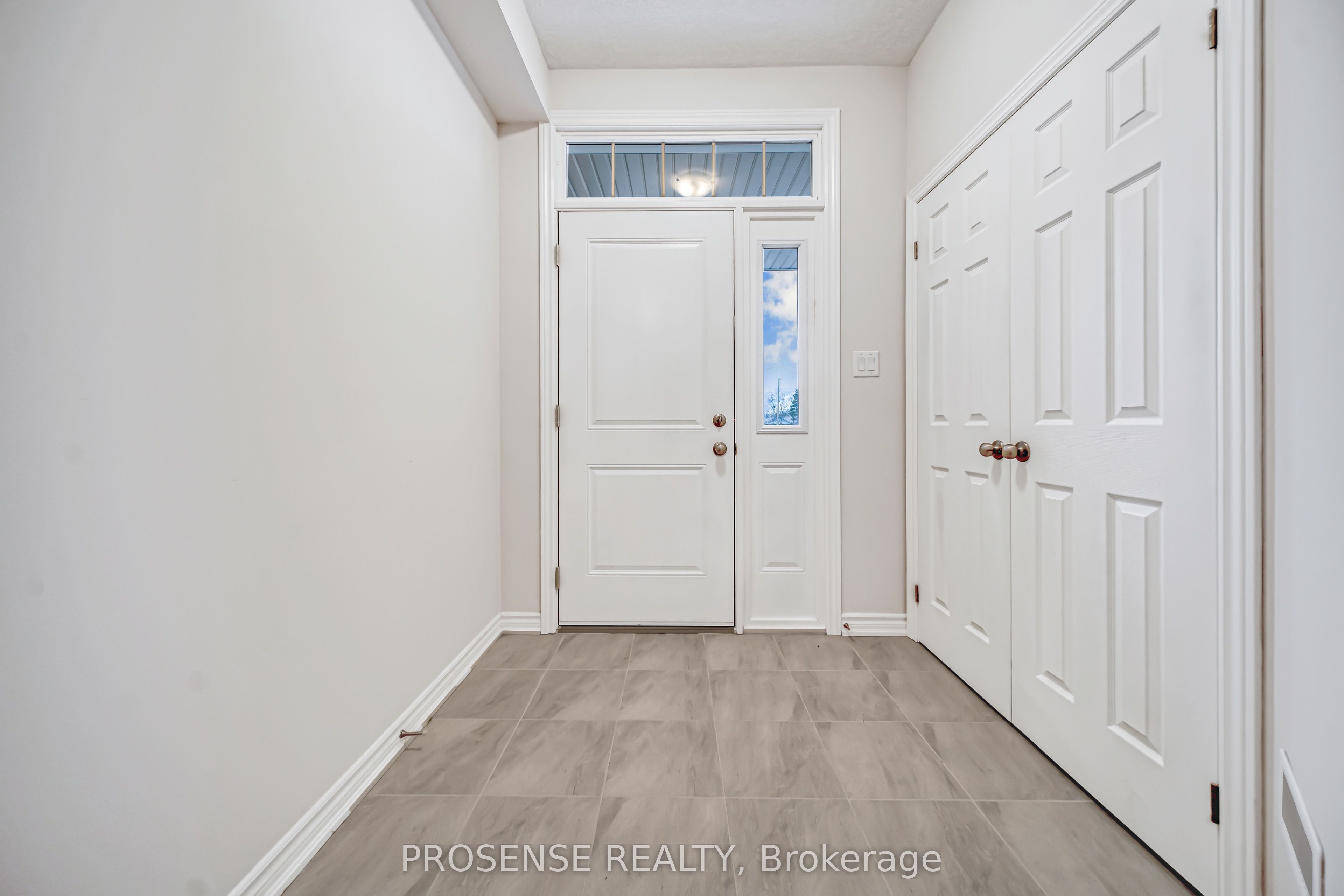 677 Park Road N 124 Property Photo 4