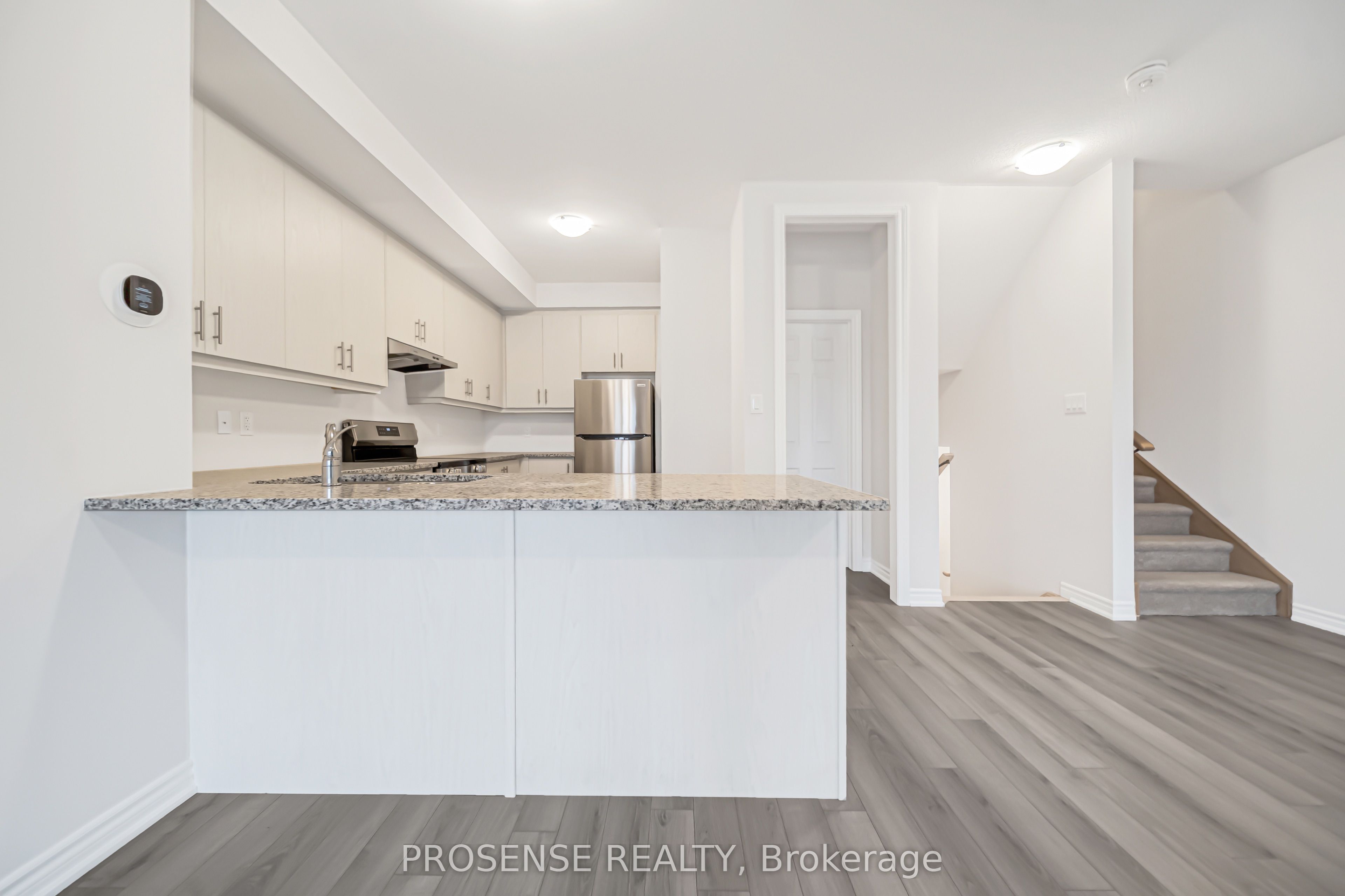 677 Park Road N 124 Property Photo 8