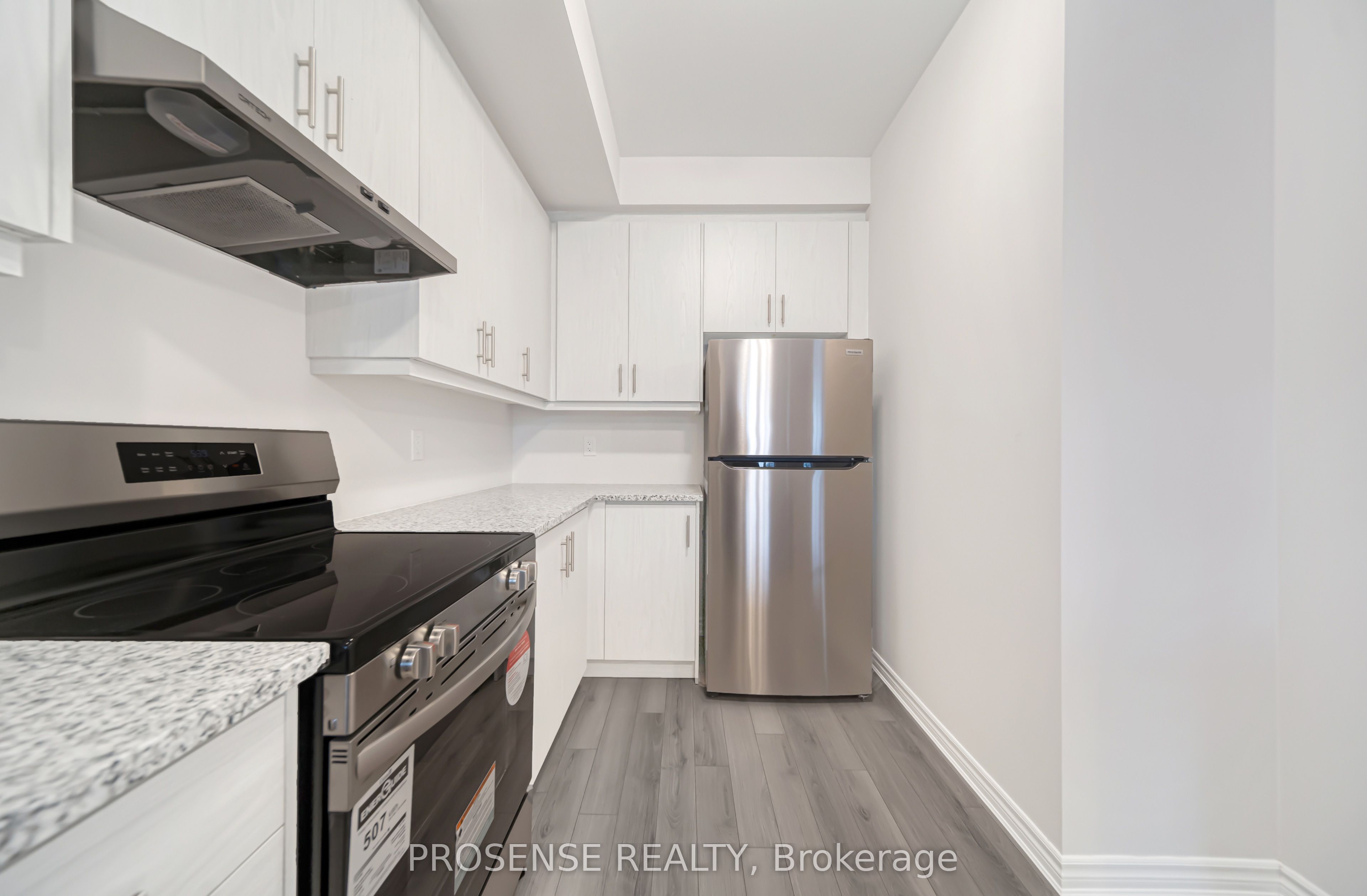 677 Park Road N 124 Property Photo 9