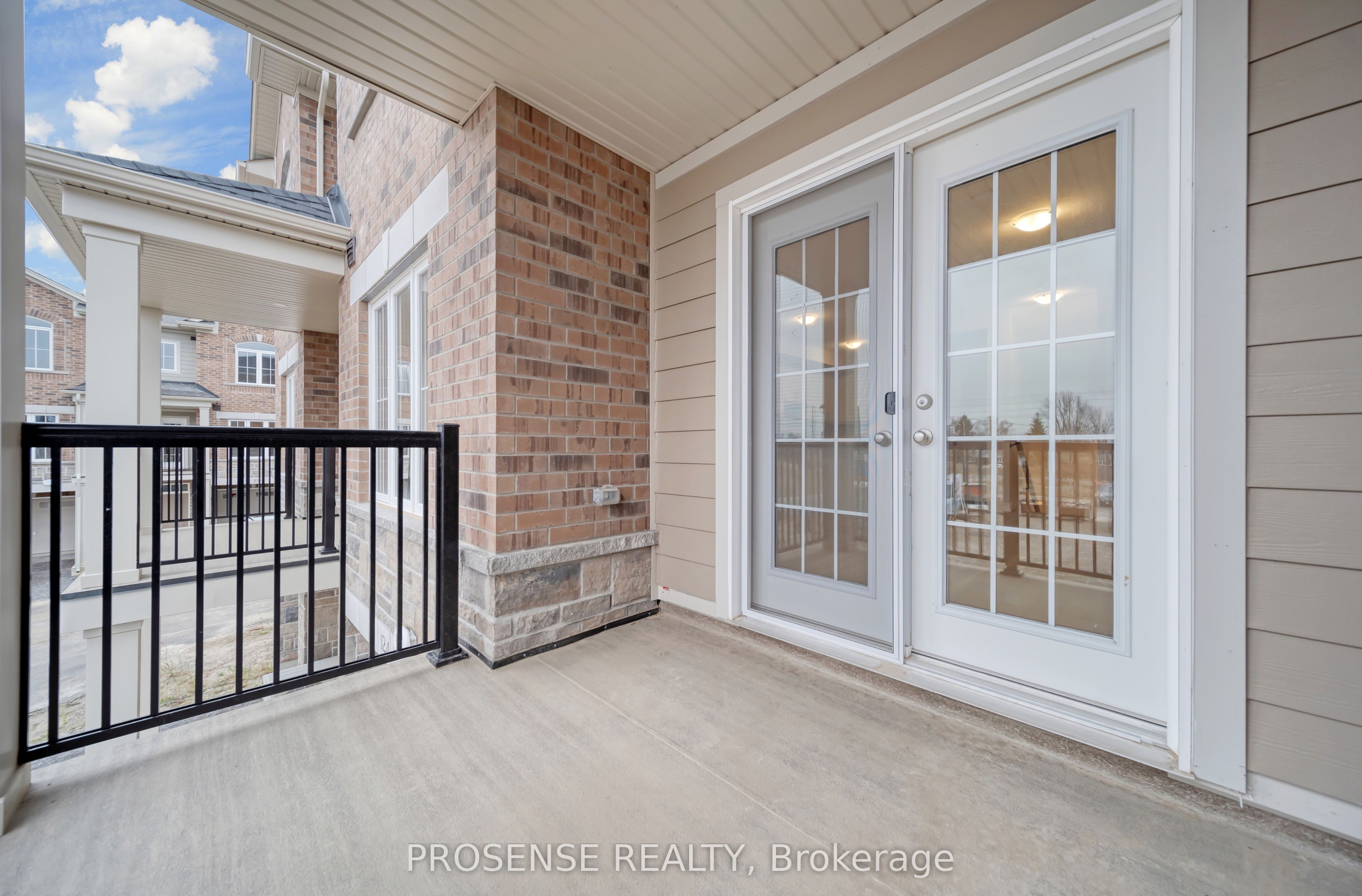 677 Park Road N 124 Property Photo 11