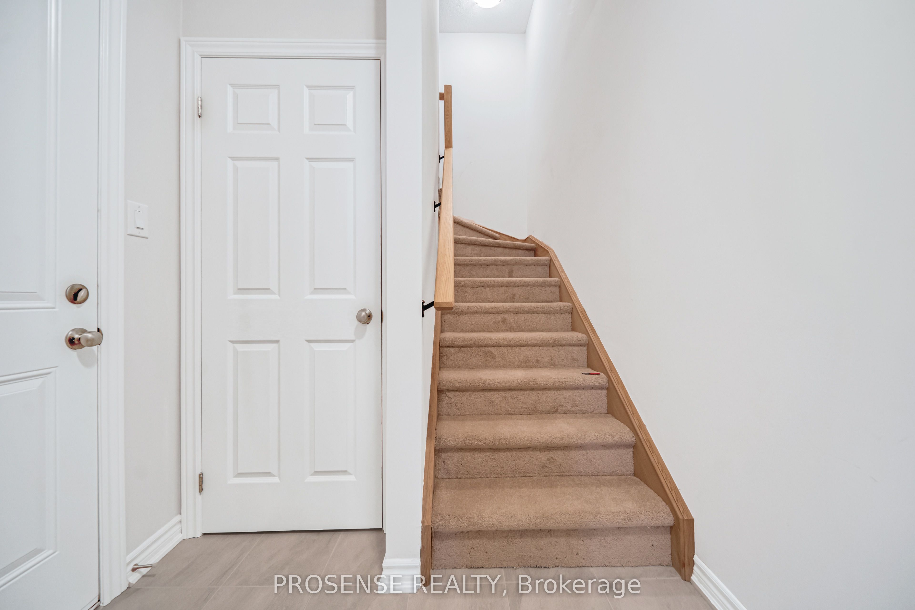 677 Park Road N 124 Property Photo 14