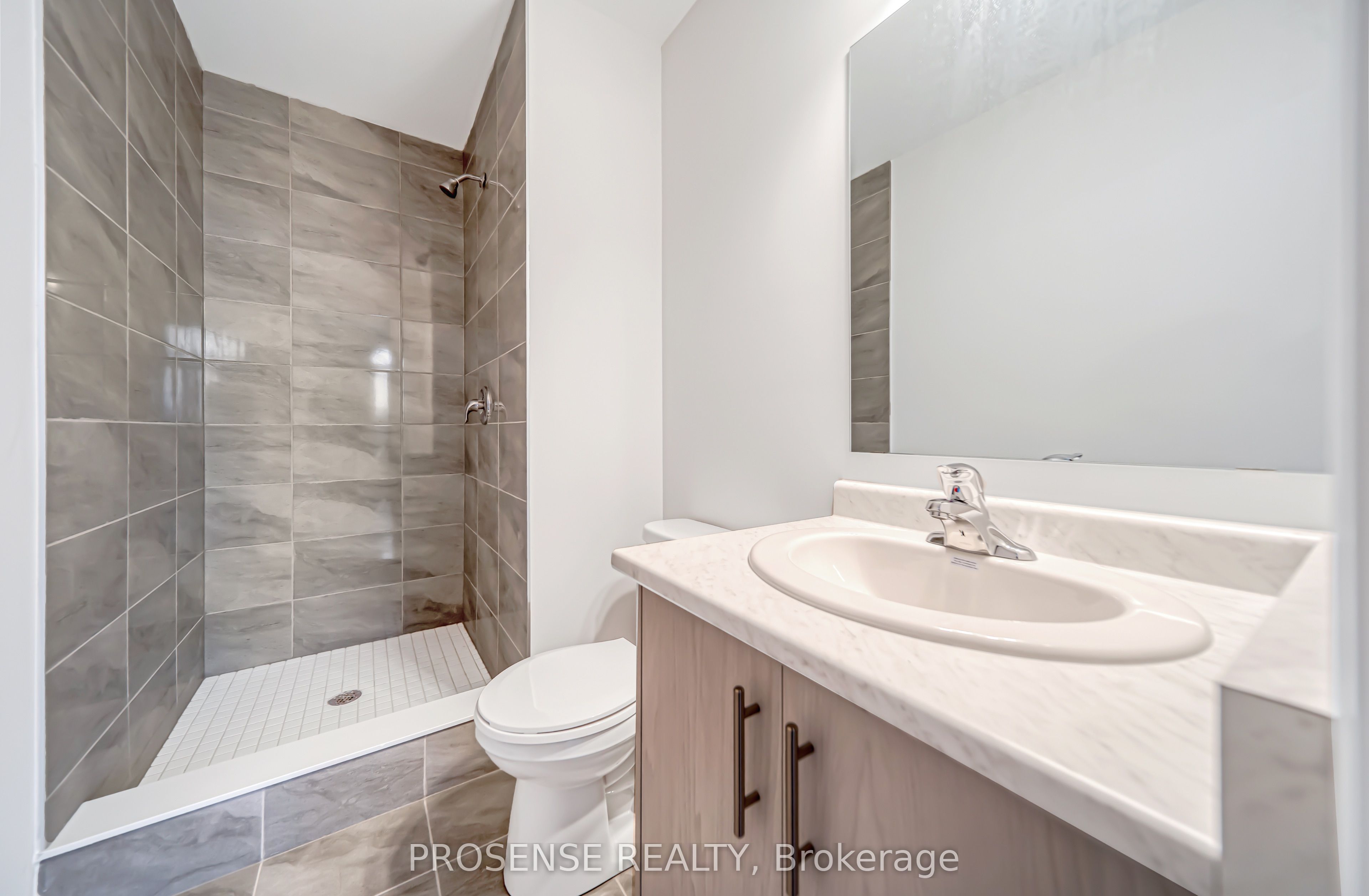 677 Park Road N 124 Property Photo 19