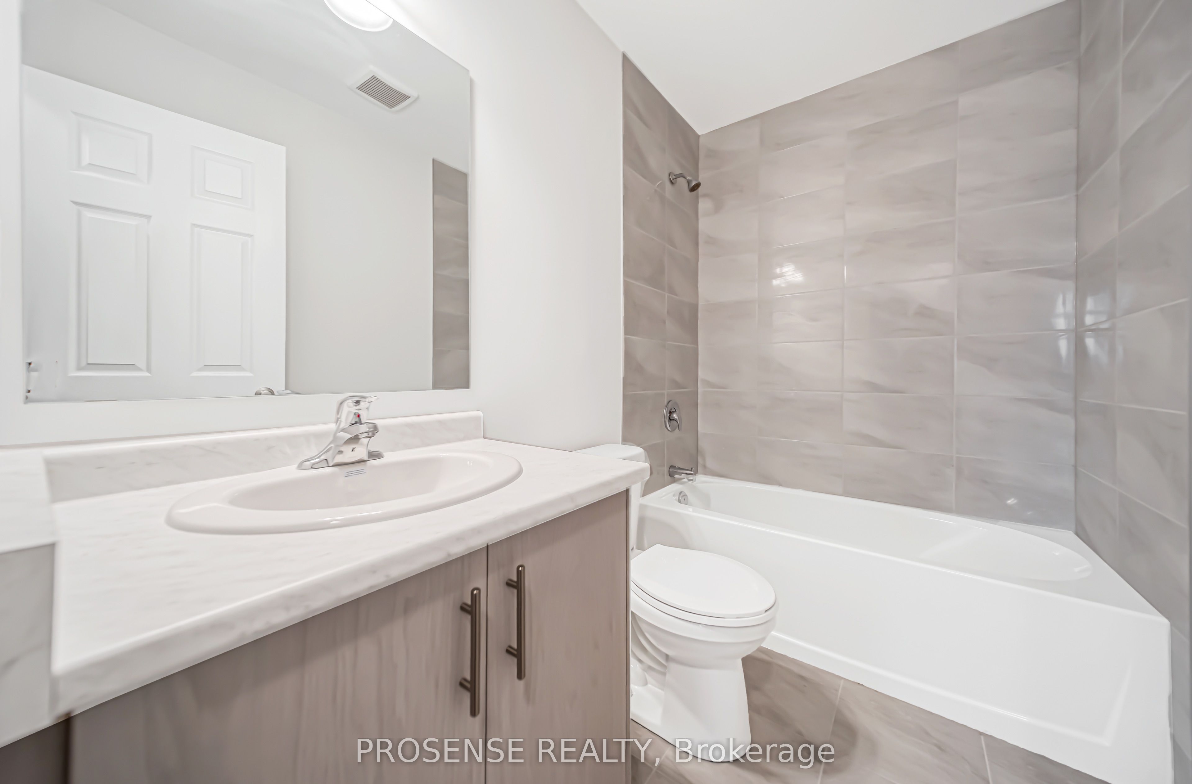 677 Park Road N 124 Property Photo 21