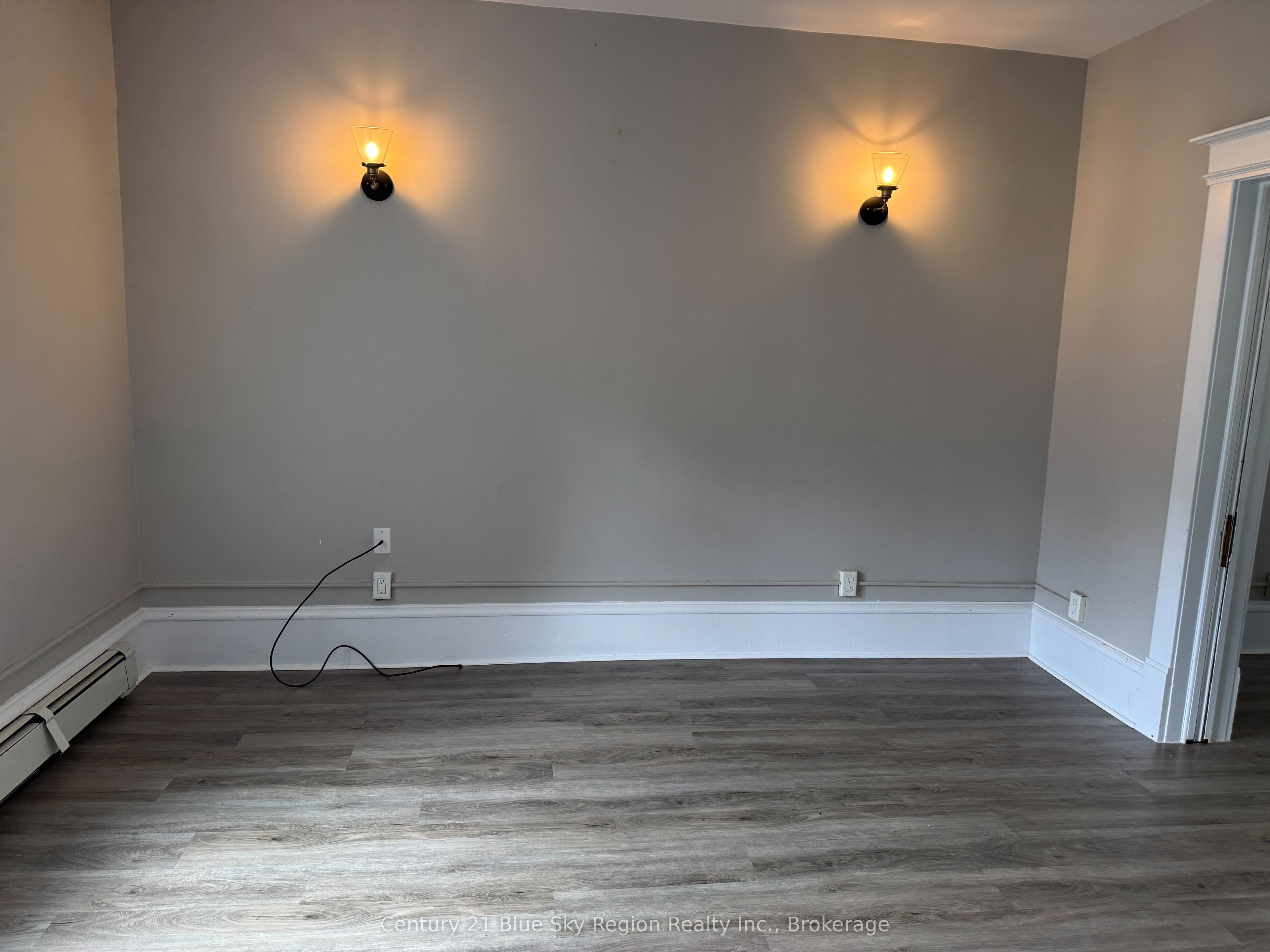 136 Second Avenue E Property Photo 7