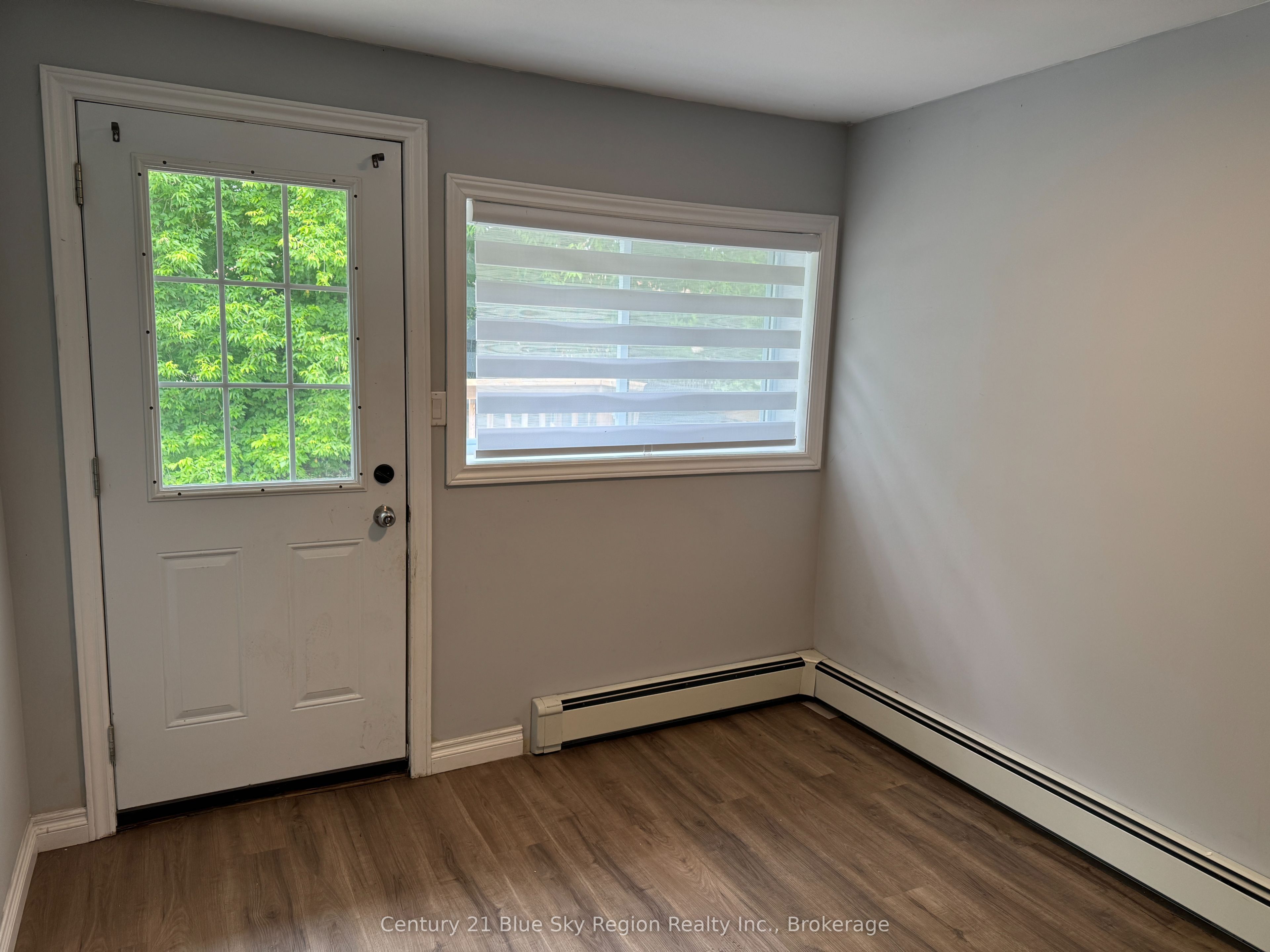 136 Second Avenue E Property Photo 9