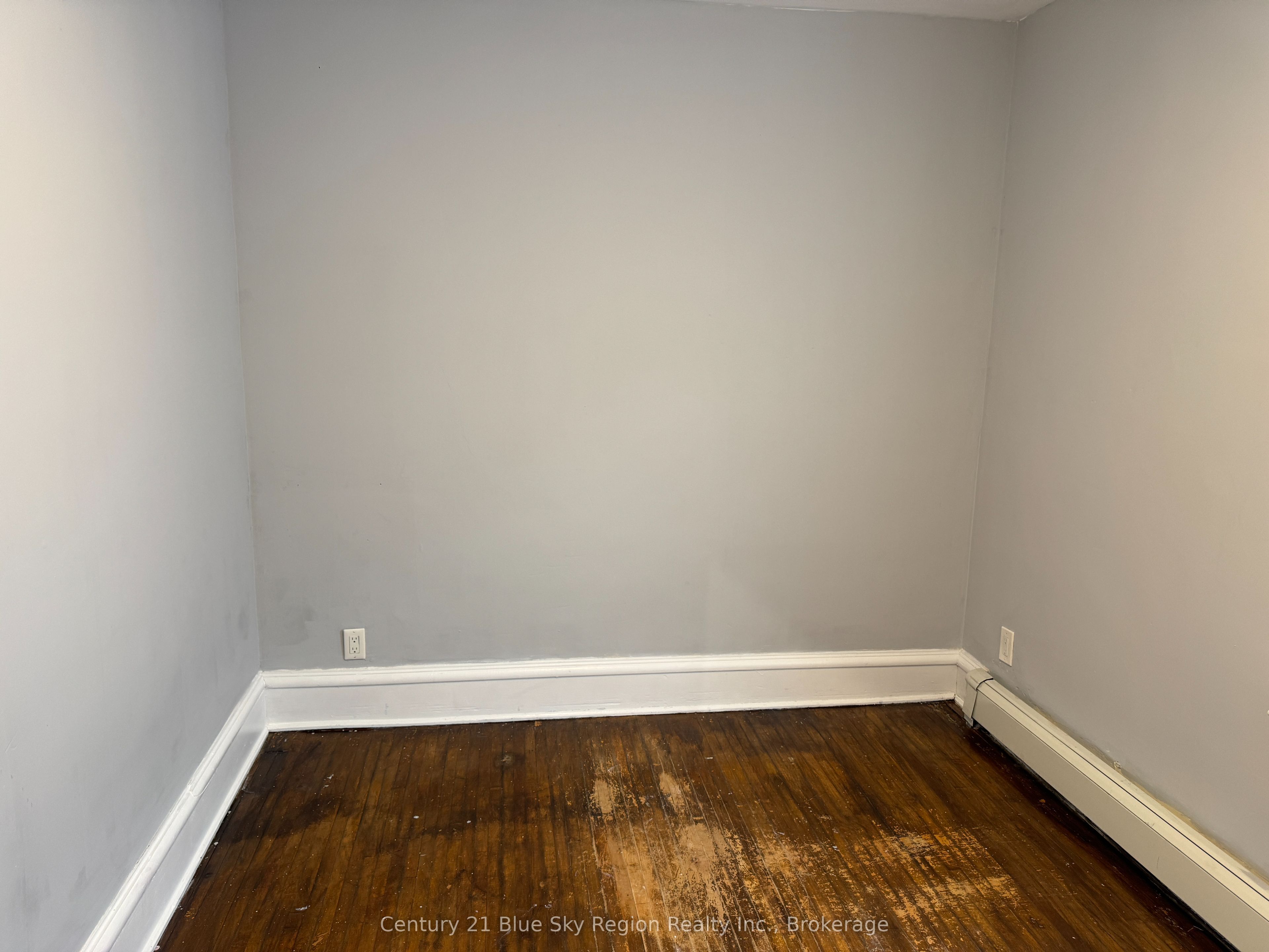 136 Second Avenue E Property Photo 17