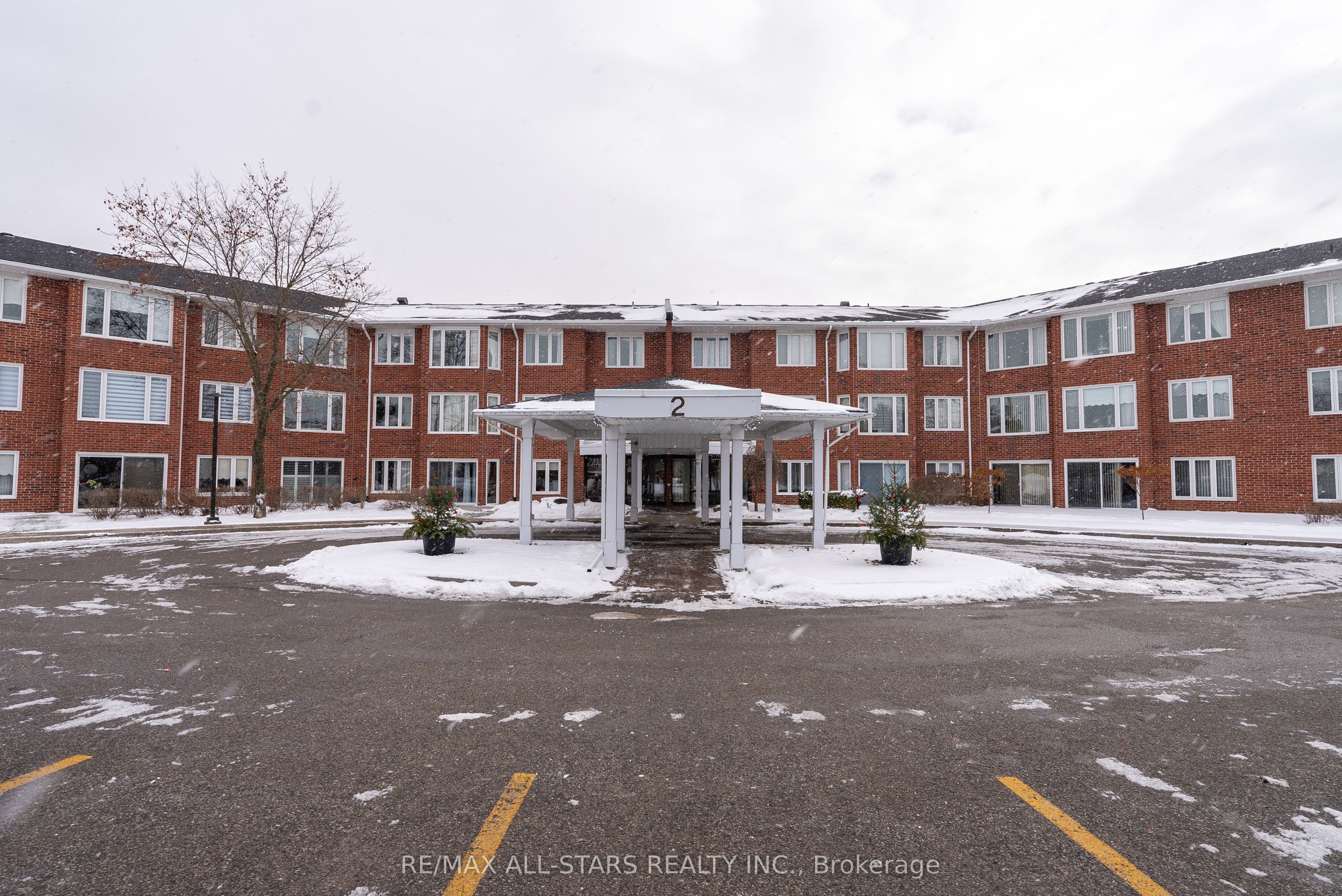 2 Heritage Way 208 Property Photo 2