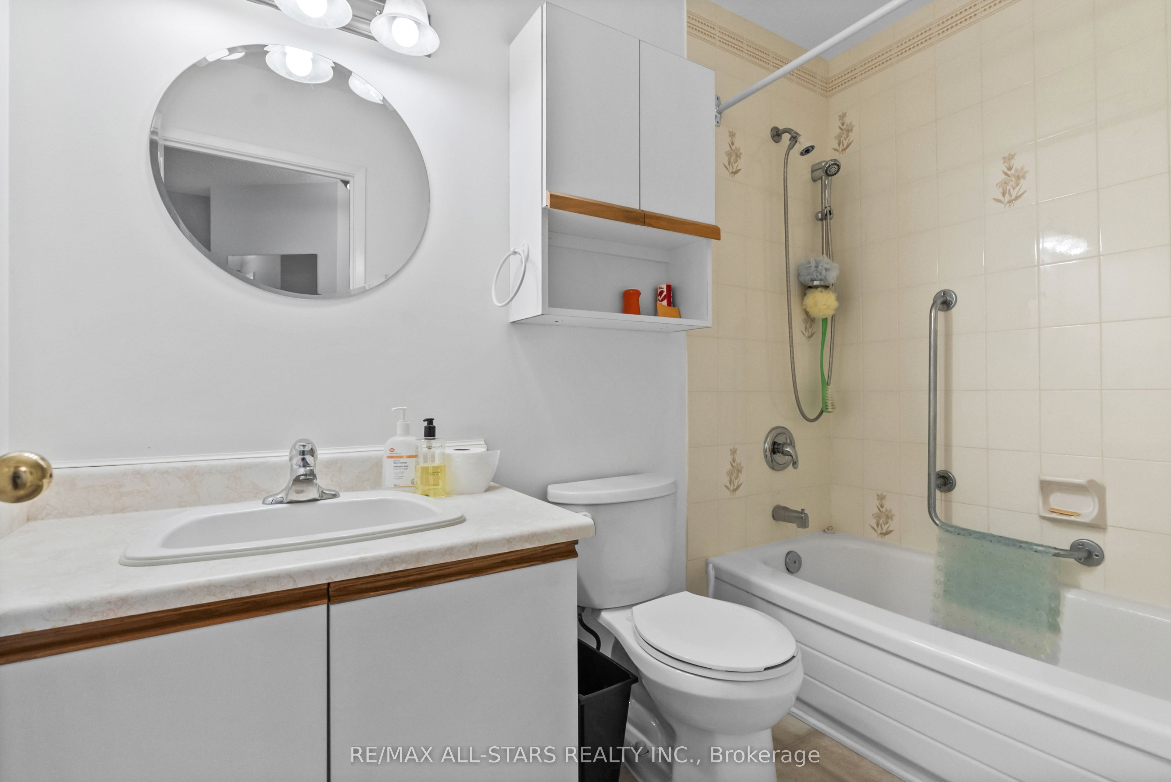 2 Heritage Way 208 Property Photo 16