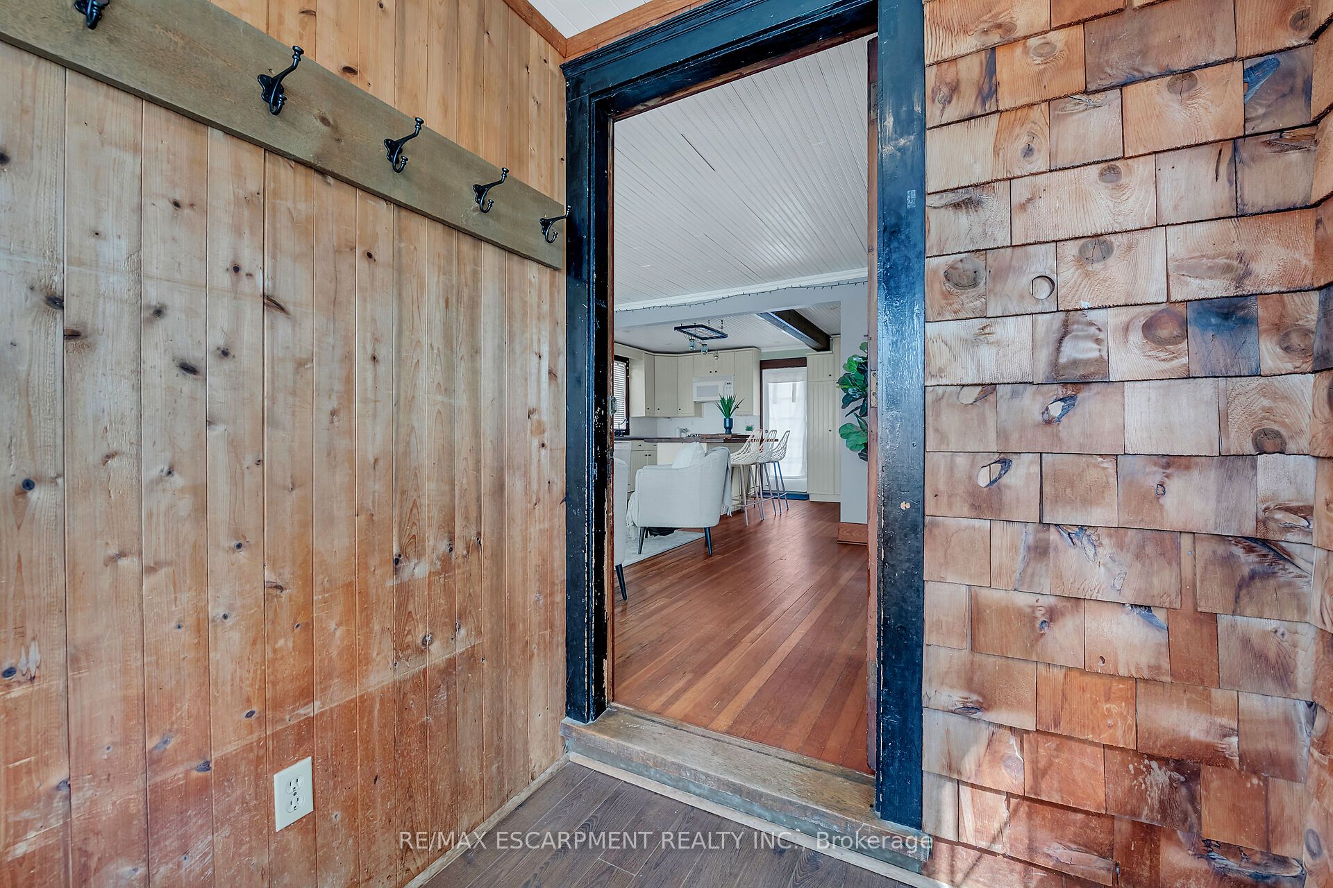 2689 North Shore Drive Property Photo 17