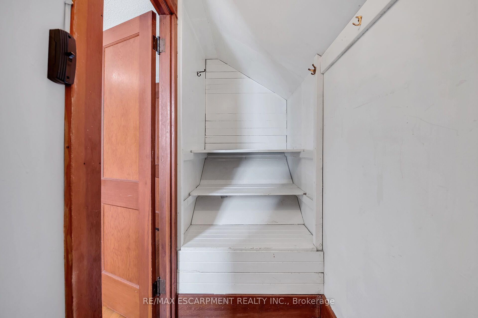 2689 North Shore Drive Property Photo 37