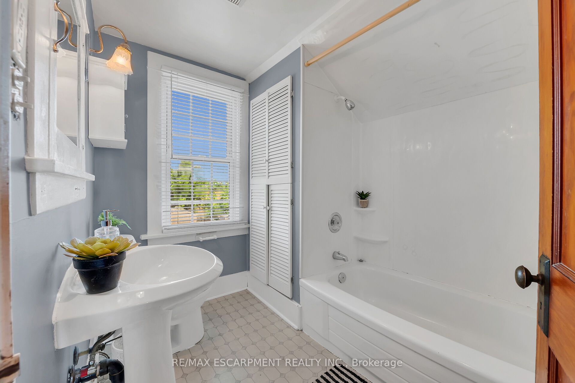 2689 North Shore Drive Property Photo 41