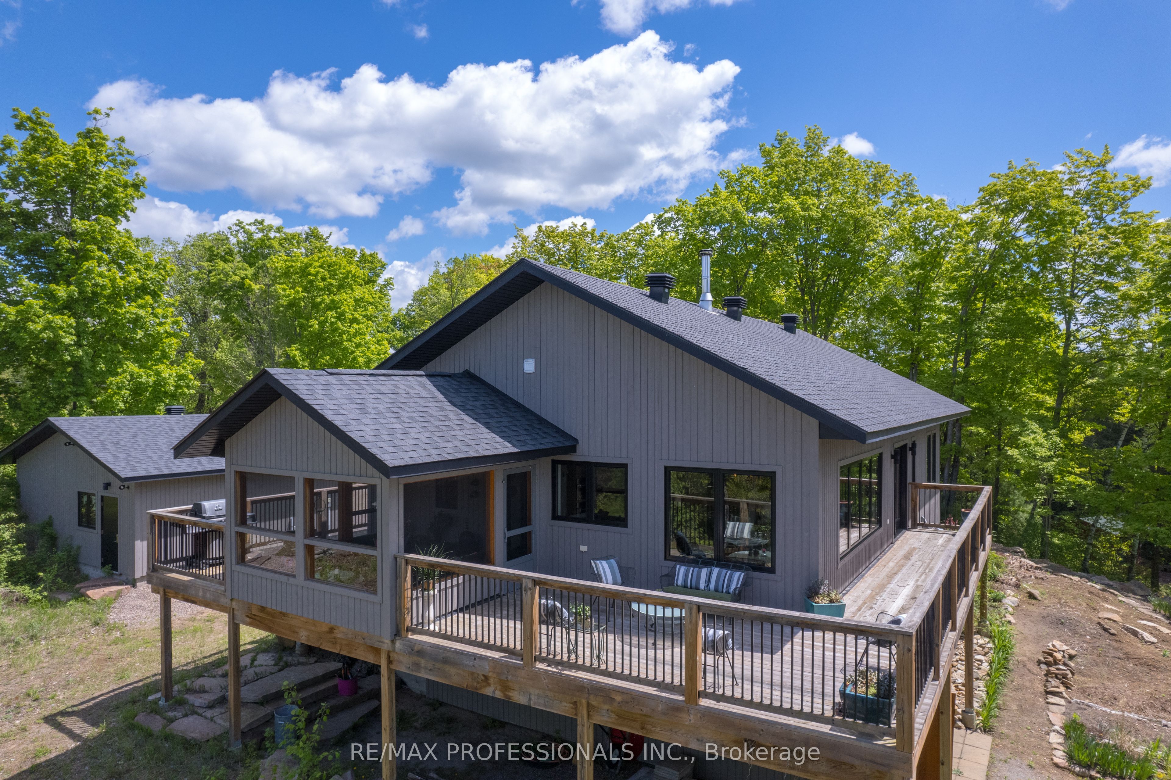 1433 Abrams Road Property Photo 6