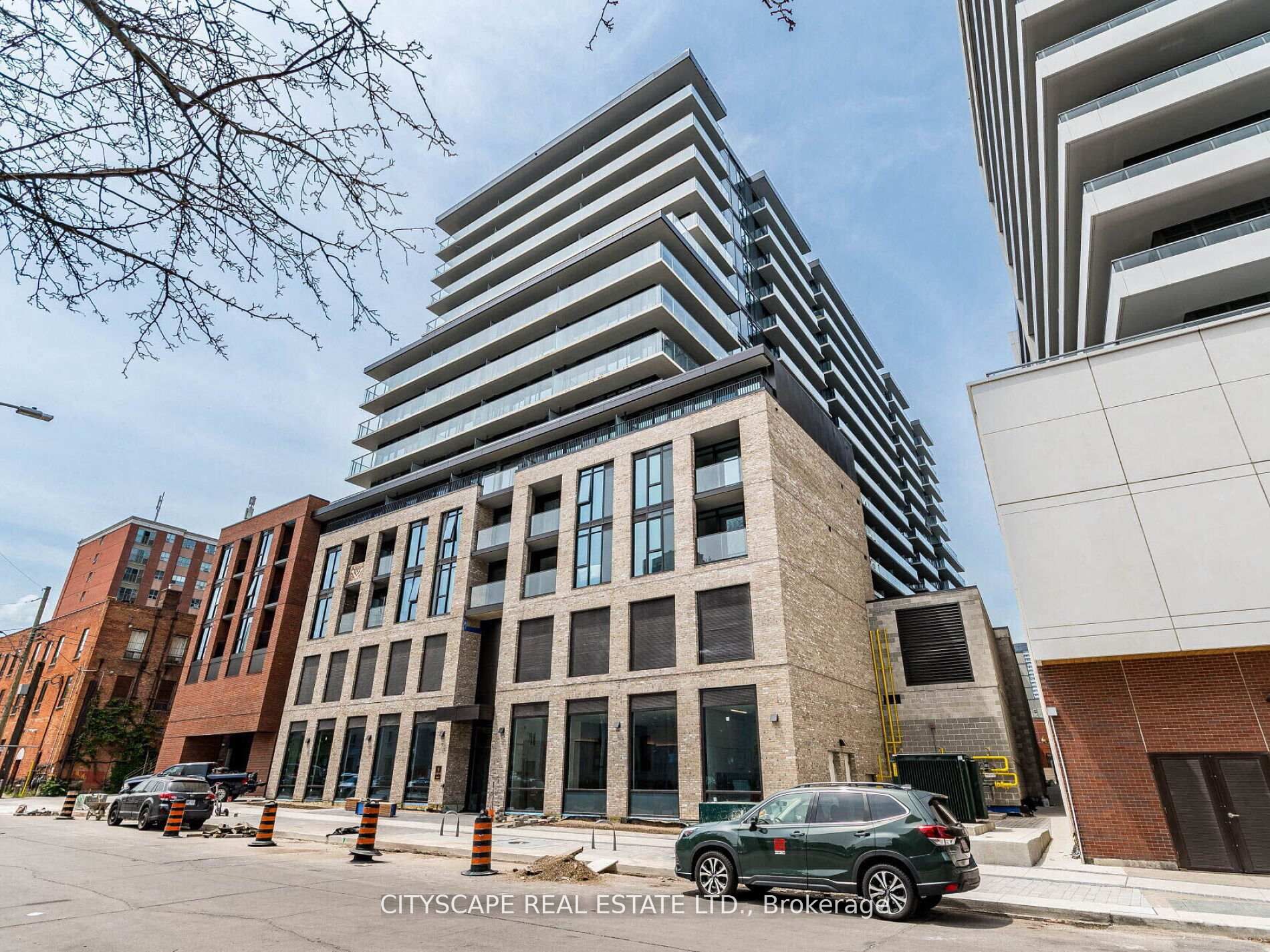 1 Jarvis Street 813 Property Photo 1
