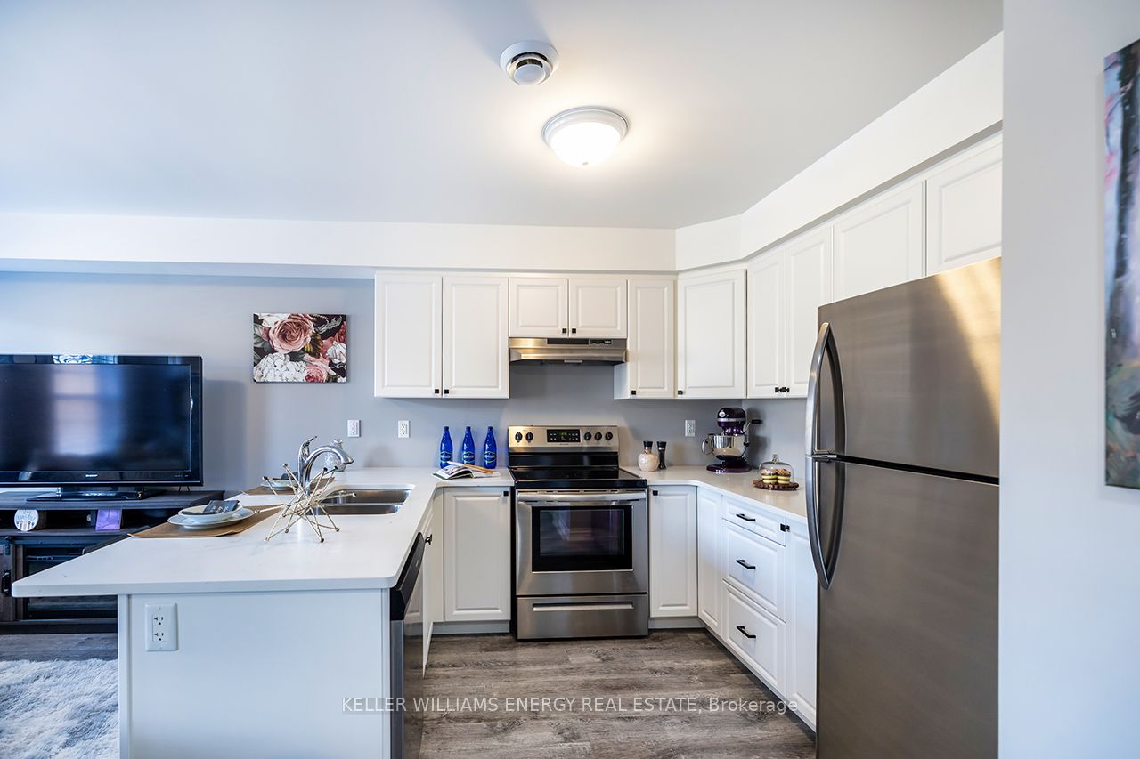 450 Lonsberry Drive 310 Property Photo 18