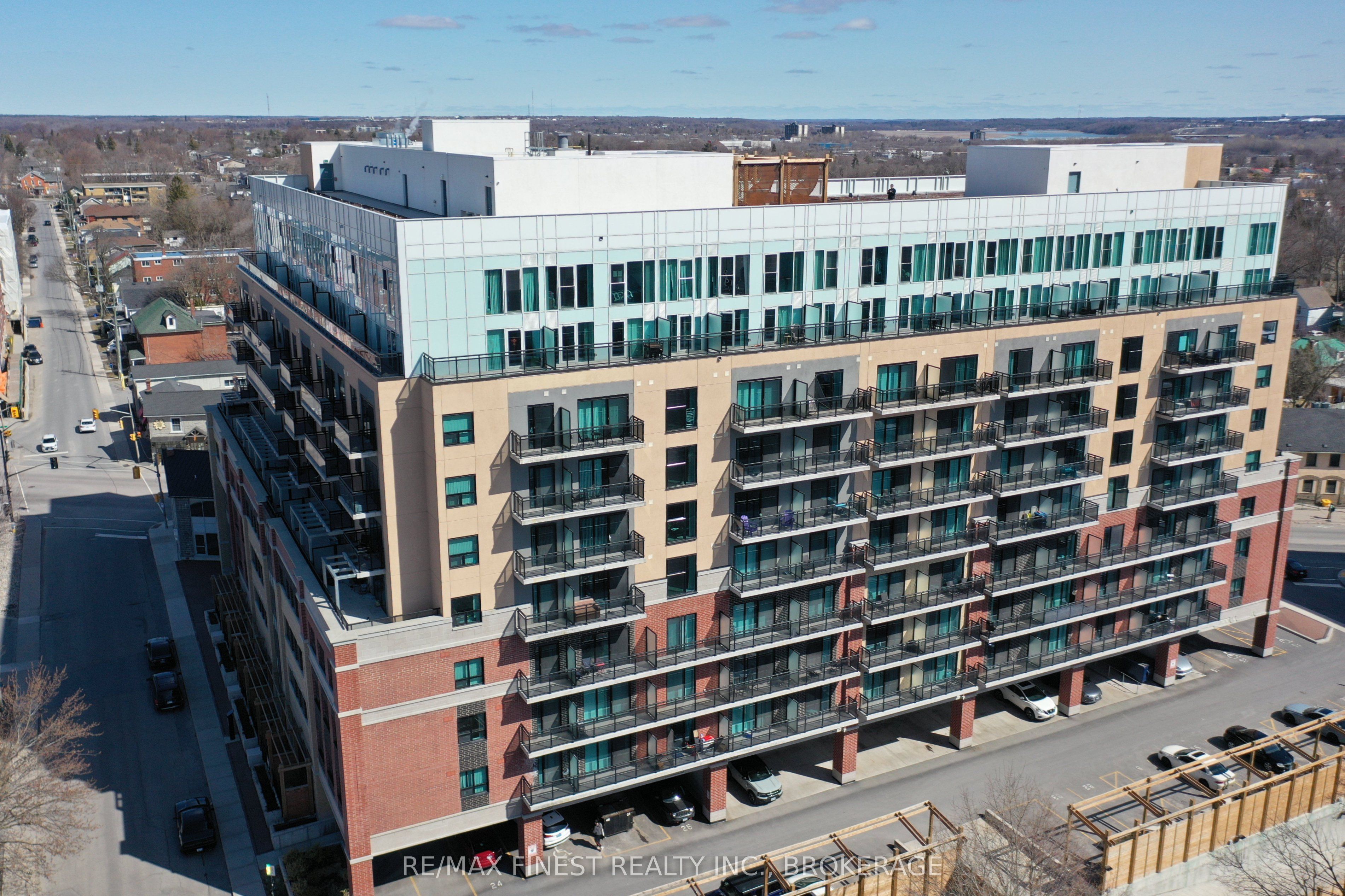#622 - 652 Princess Street Property Photo 1