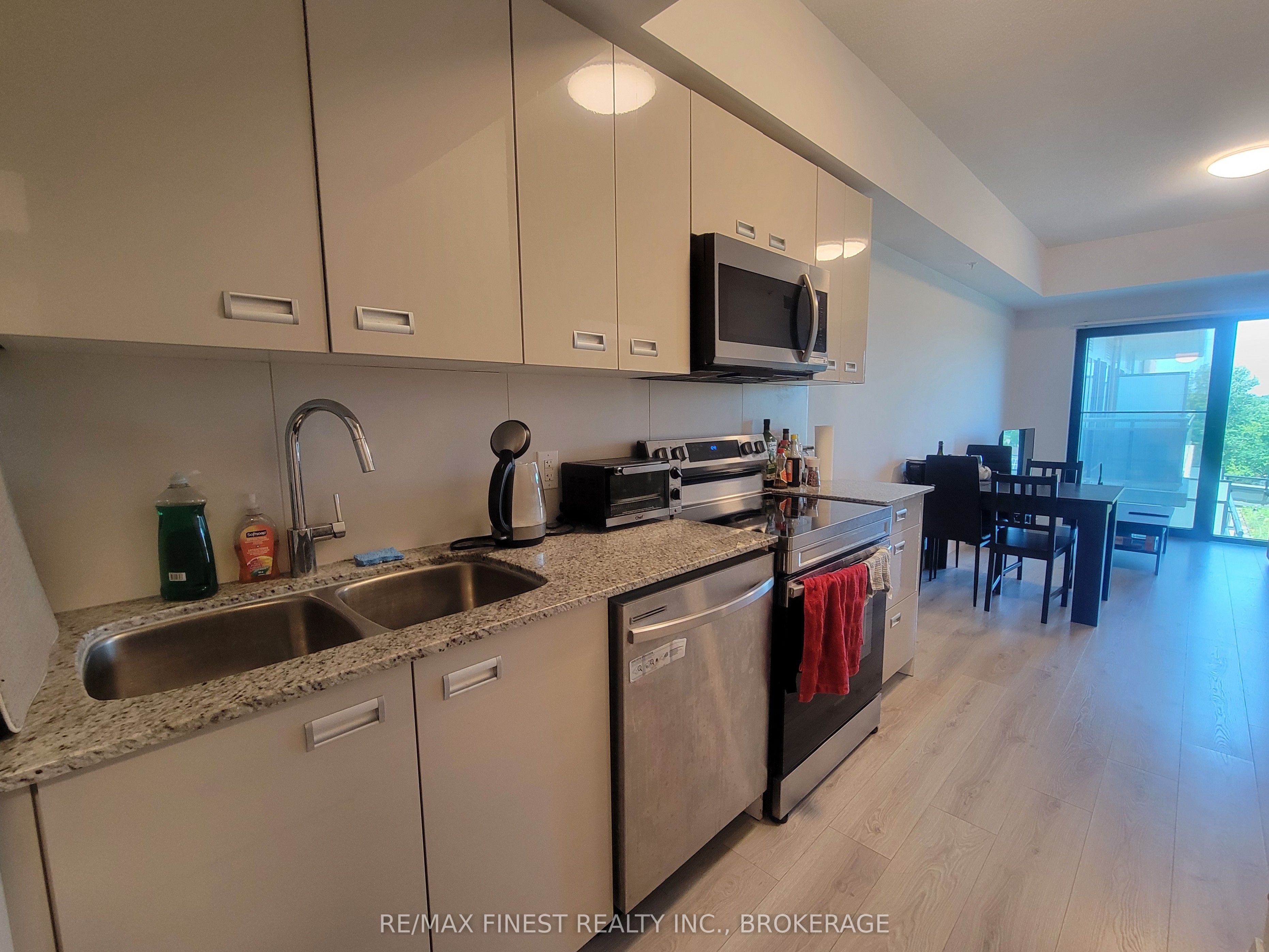 652 Princess Street 622 Property Photo 4