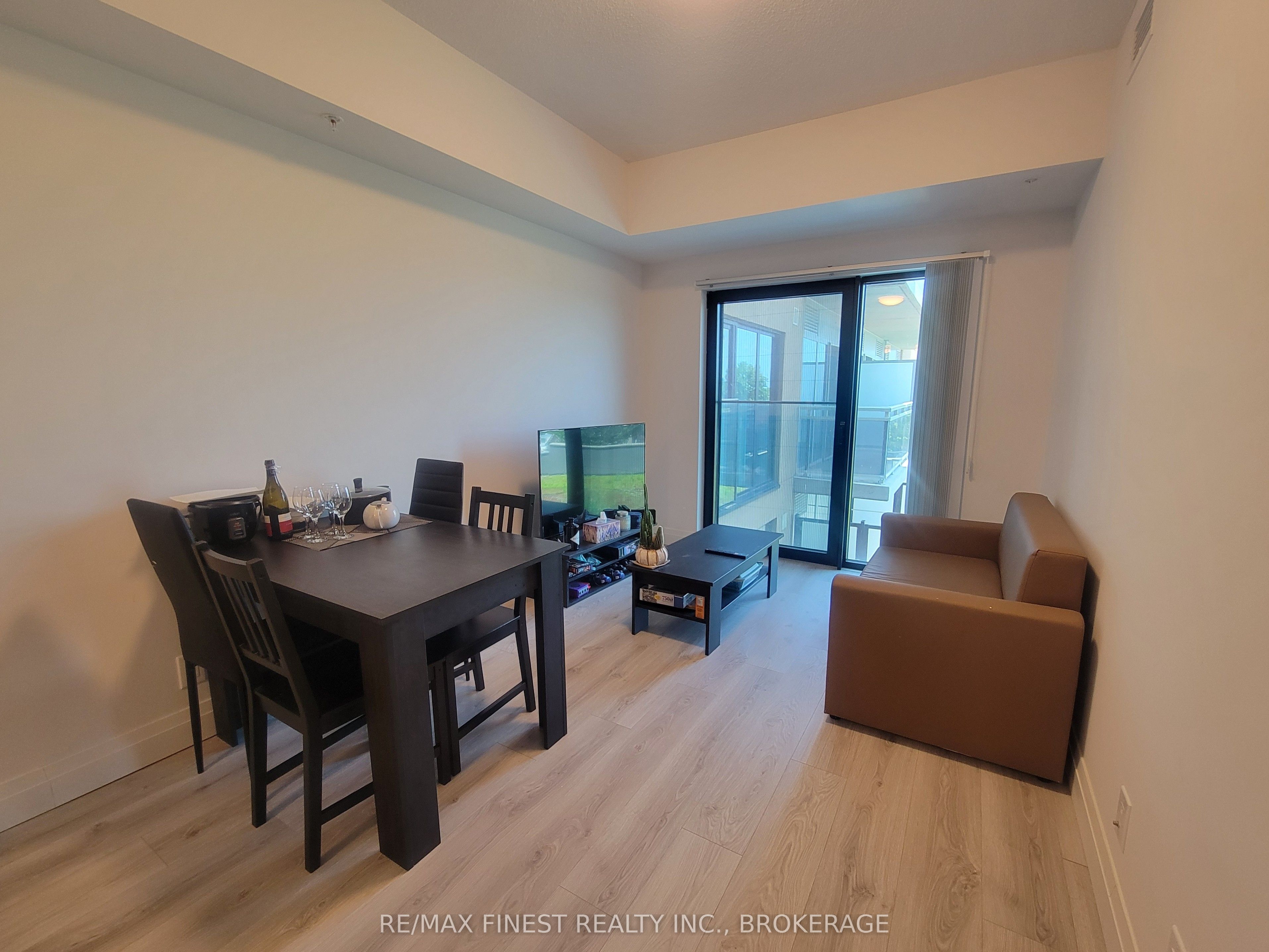 652 Princess Street 622 Property Photo 6