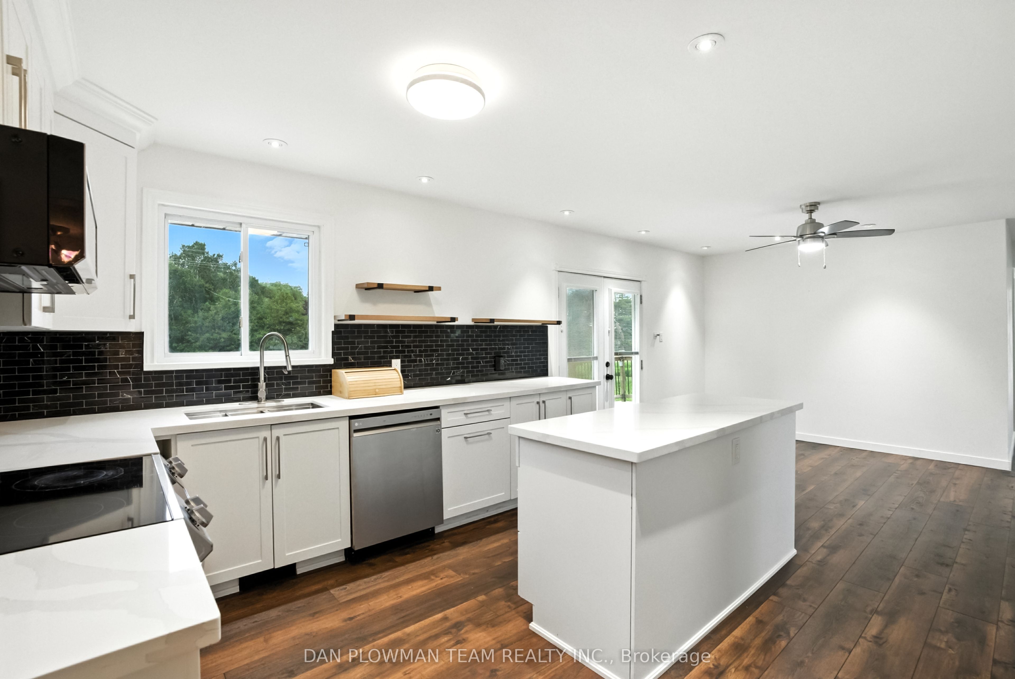 10272 County Rd 2 Road Property Photo 10