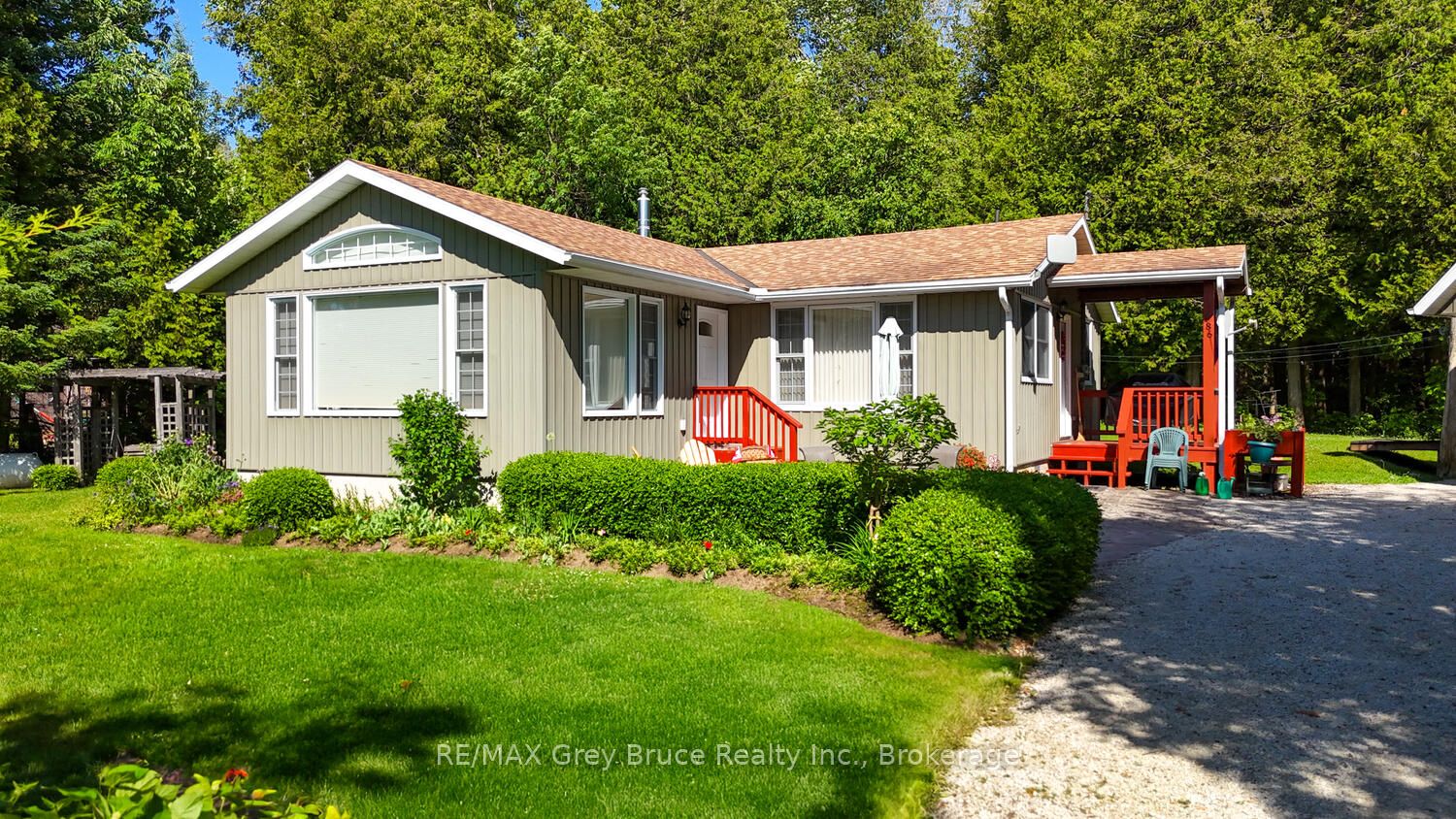 186 Hope Bay Road Property Photo 1