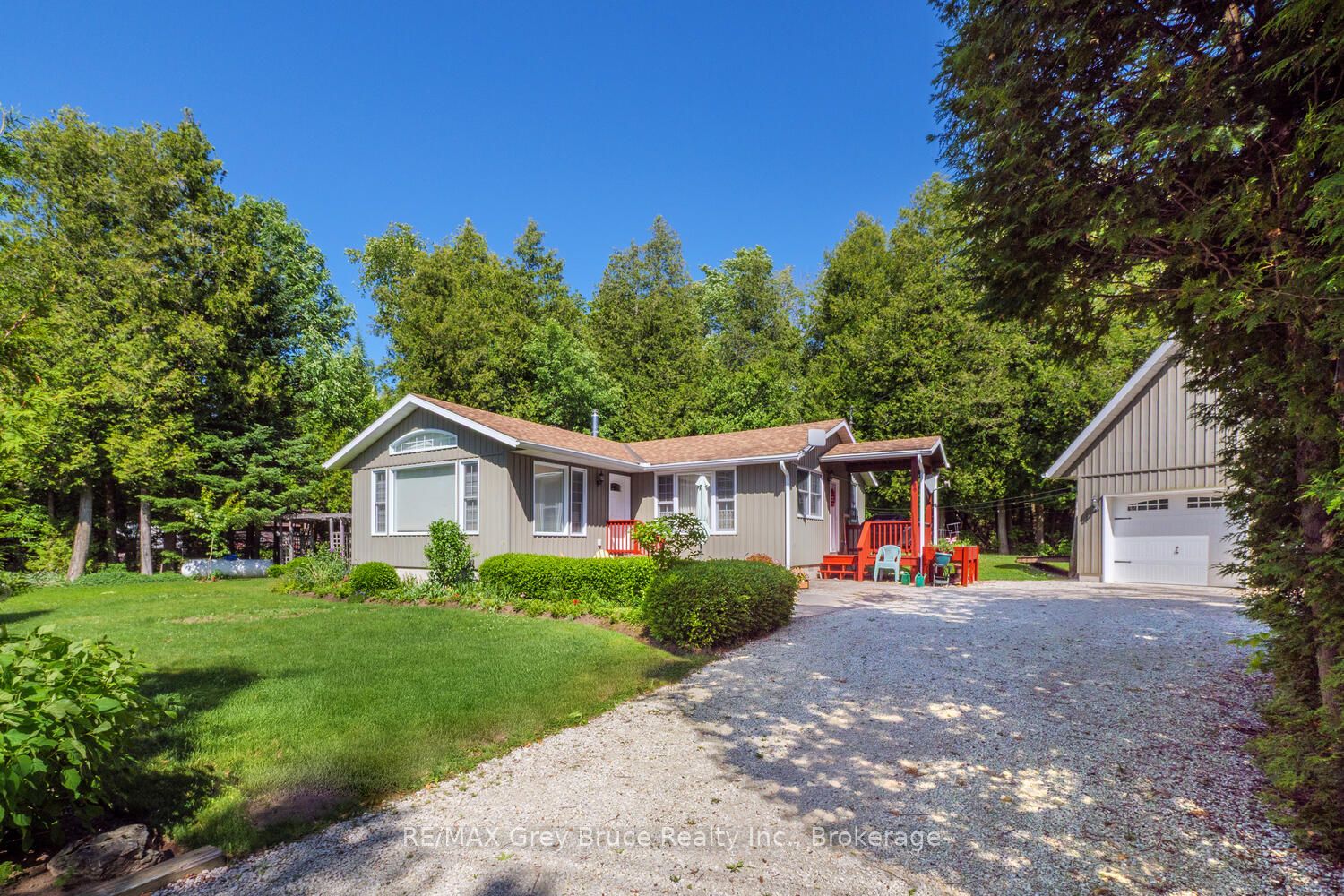 186 Hope Bay Road Property Photo 4