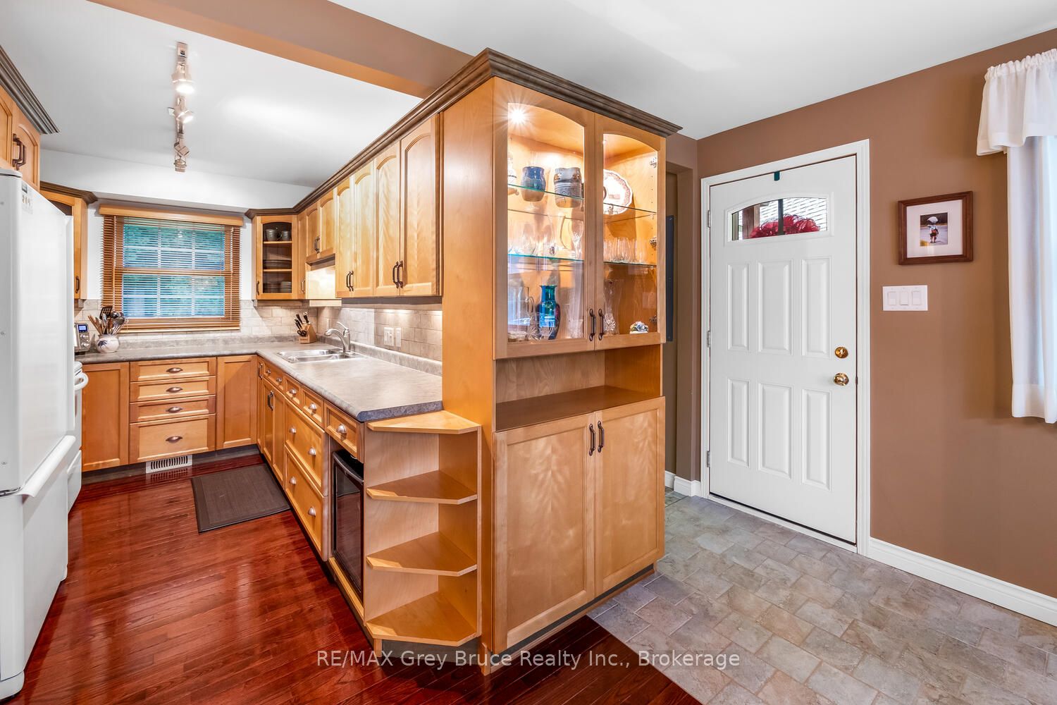 186 Hope Bay Road Property Photo 13