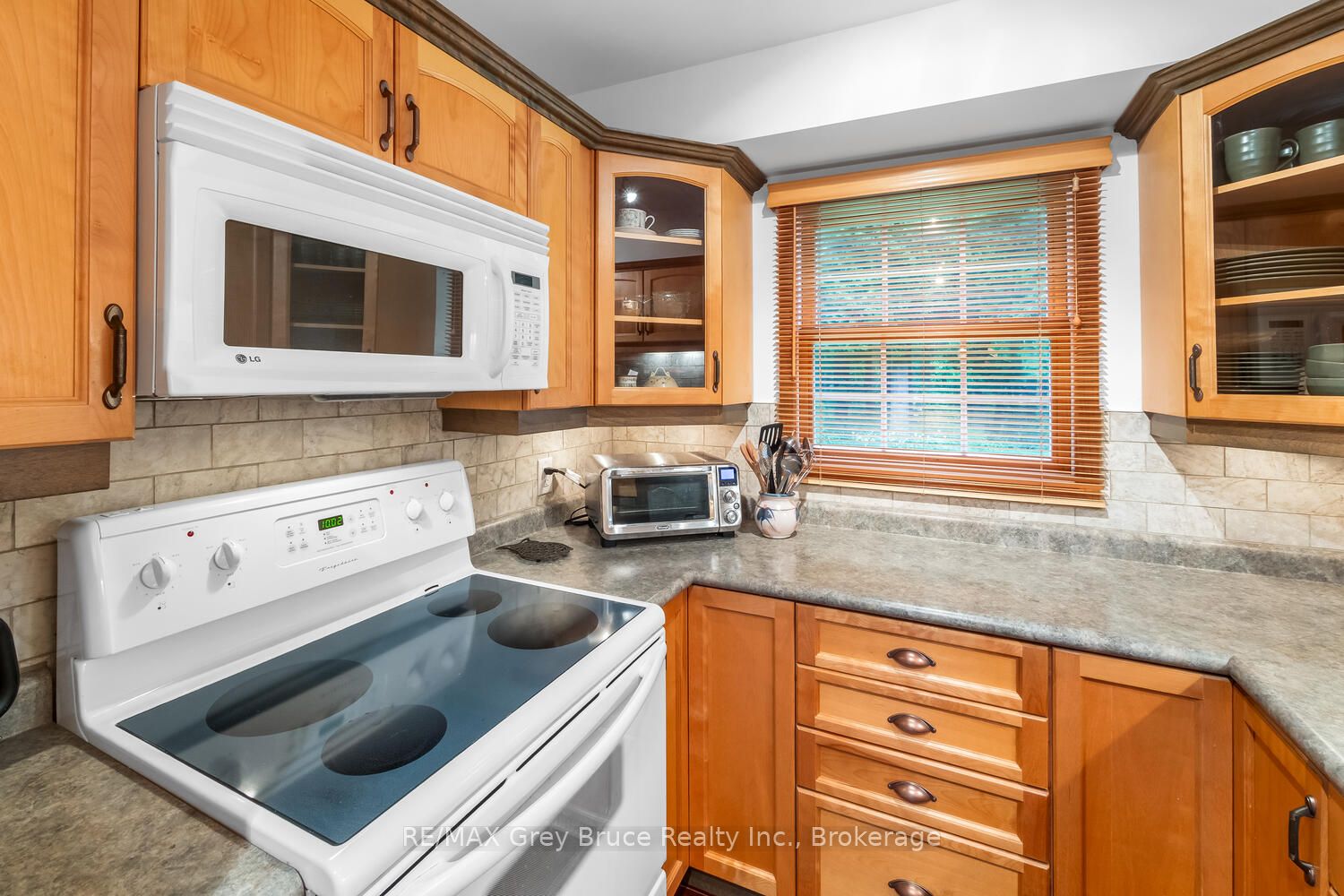 186 Hope Bay Road Property Photo 15