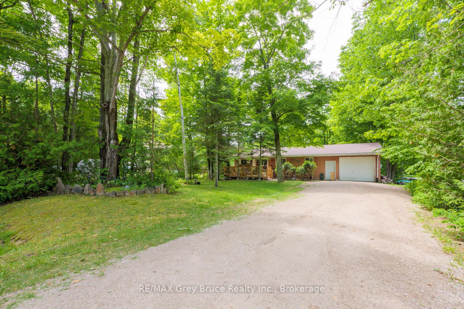 46 Rolling Hills Drive Property Photo 1