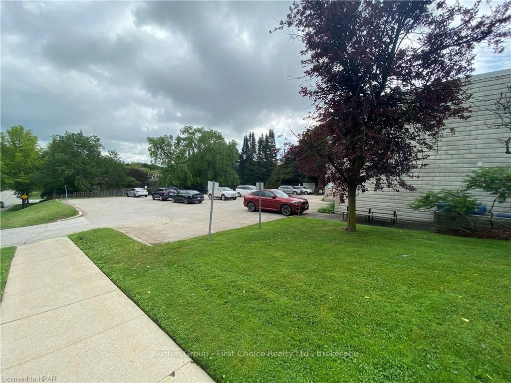 386 Cambria Street 201 Property Photo 2
