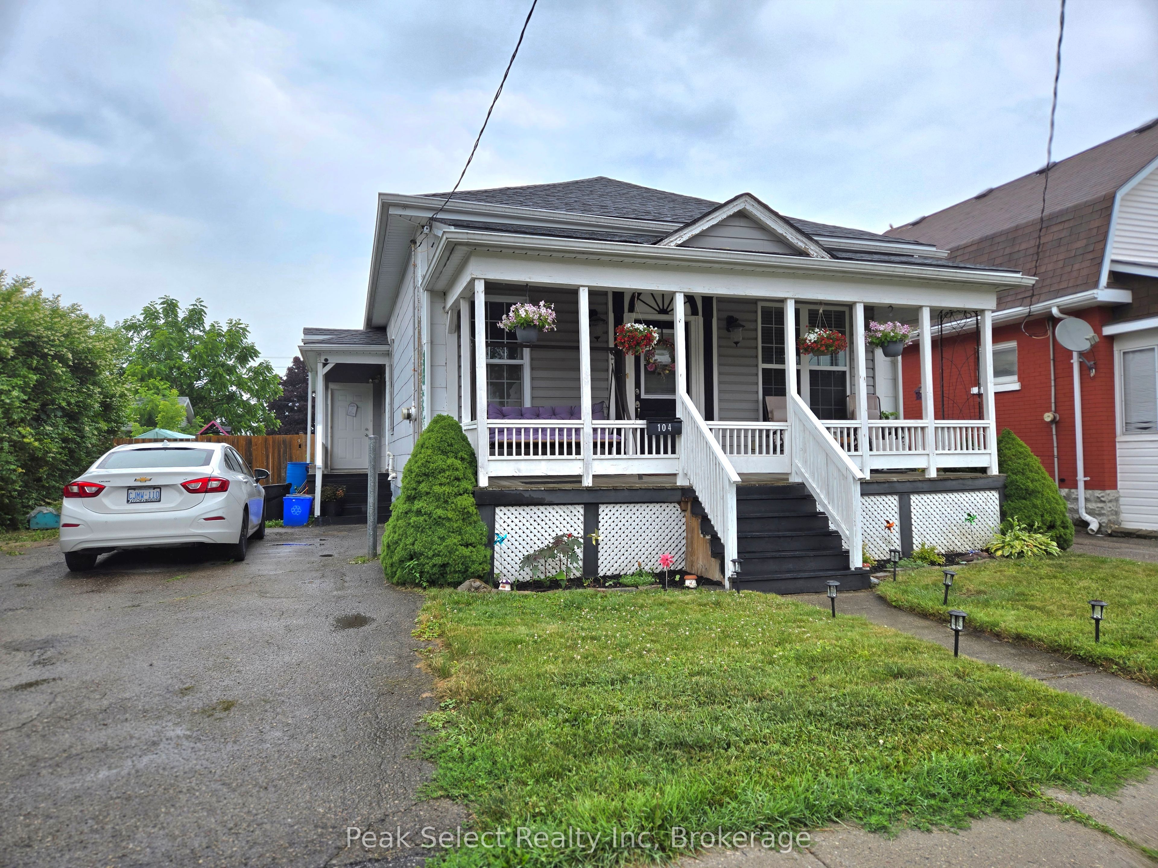 104 Erie Street Property Photo 7